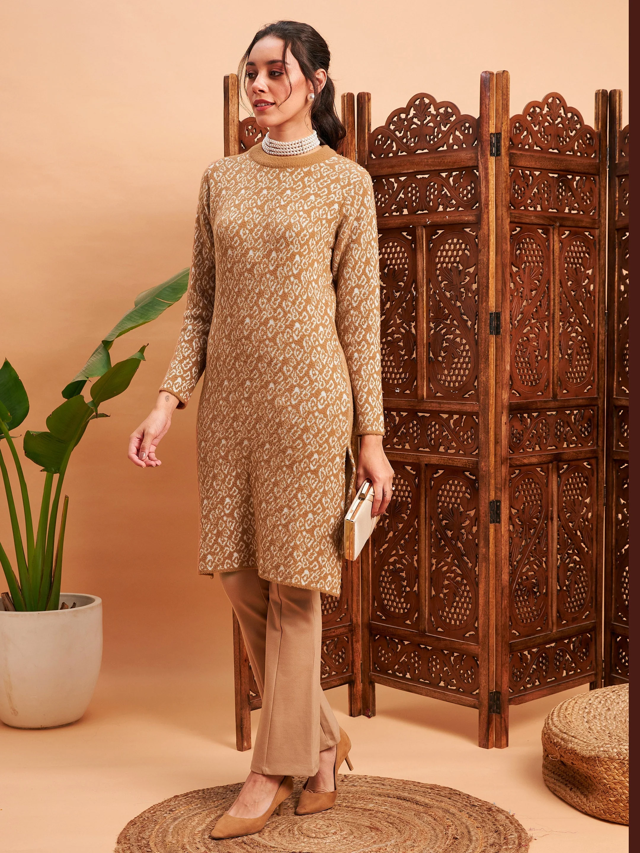 Women Beige & Off White Hair Wool Straight Kurta - Image 6