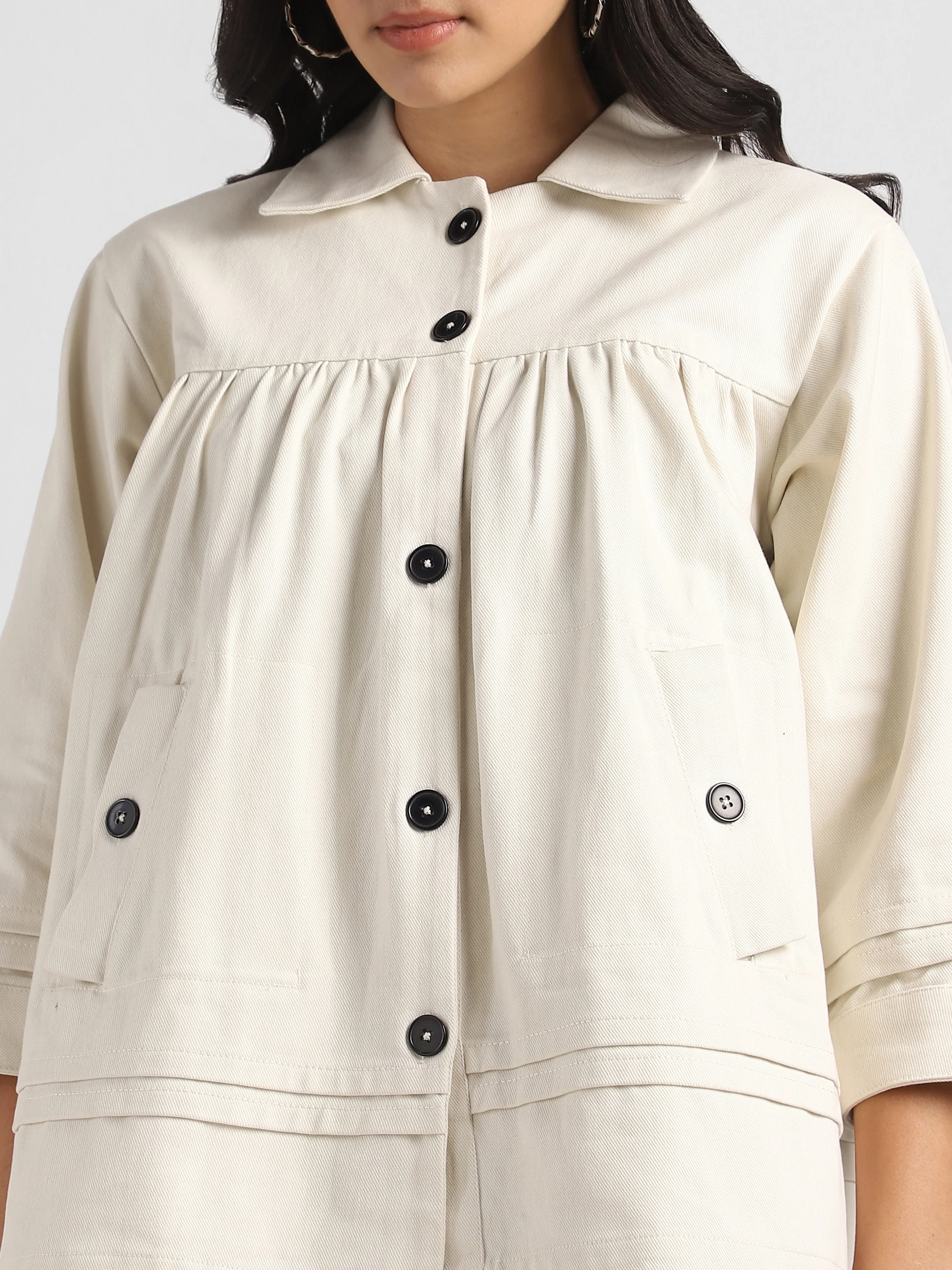 Women Beige Pleated Relaxed Jacket - Image 4