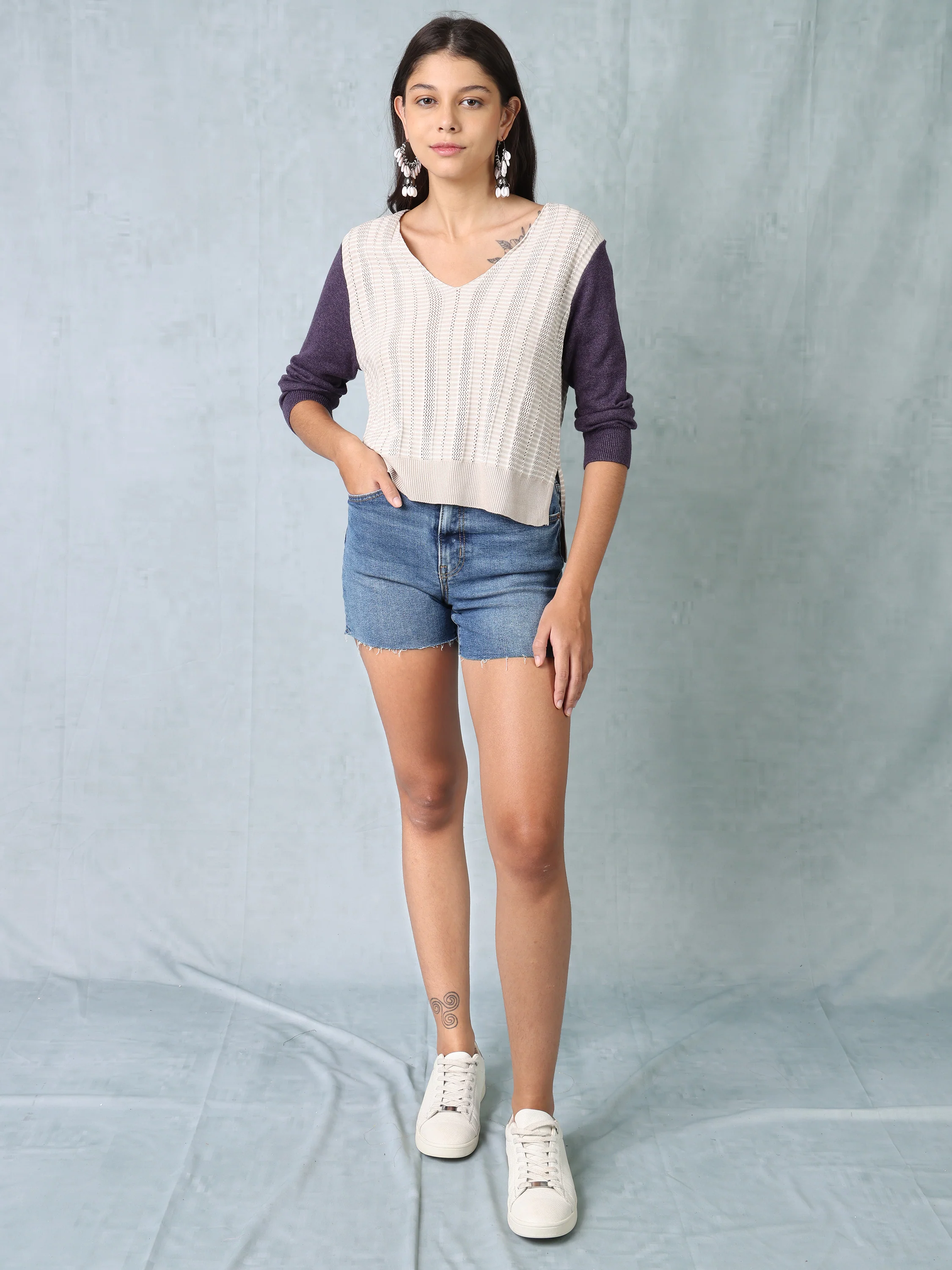 Women Beige & Purple Regular Fit Knitted Top - Image 3