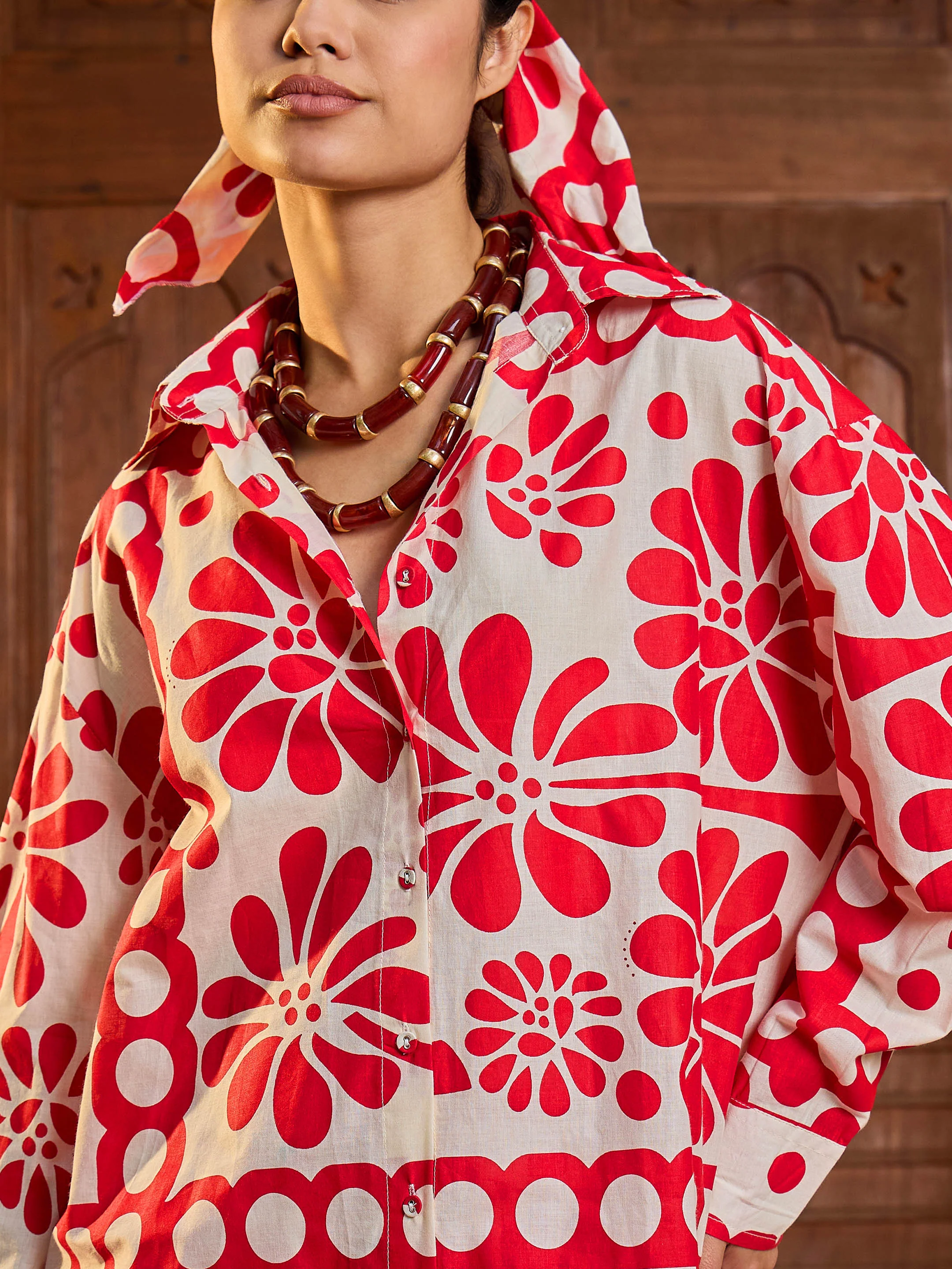 Women Beige & Red Floral Shirt With Pants - Image 2