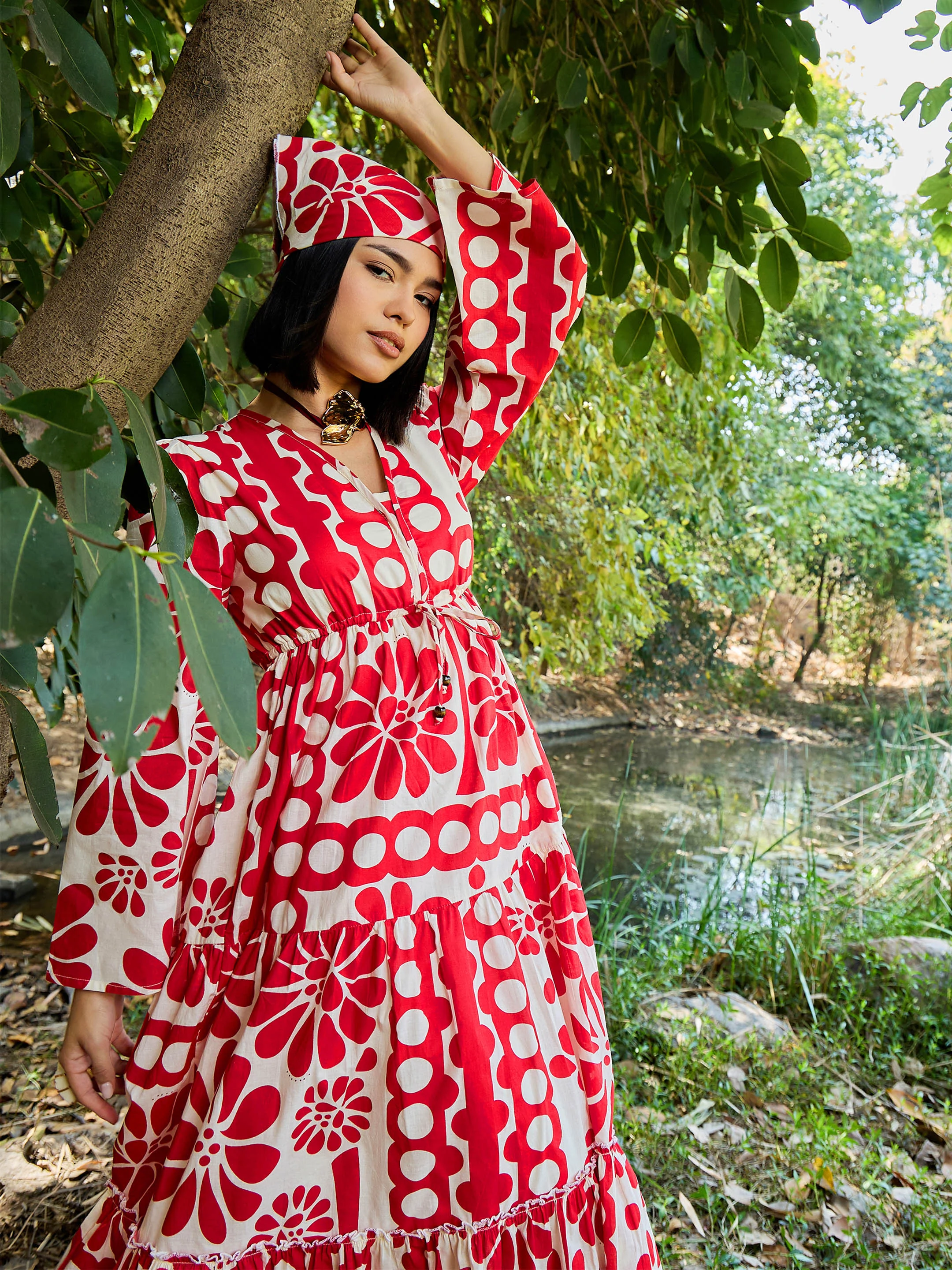Women Beige & Red Floral V Neck Waist Tie Knot Midi Dress - Image 4