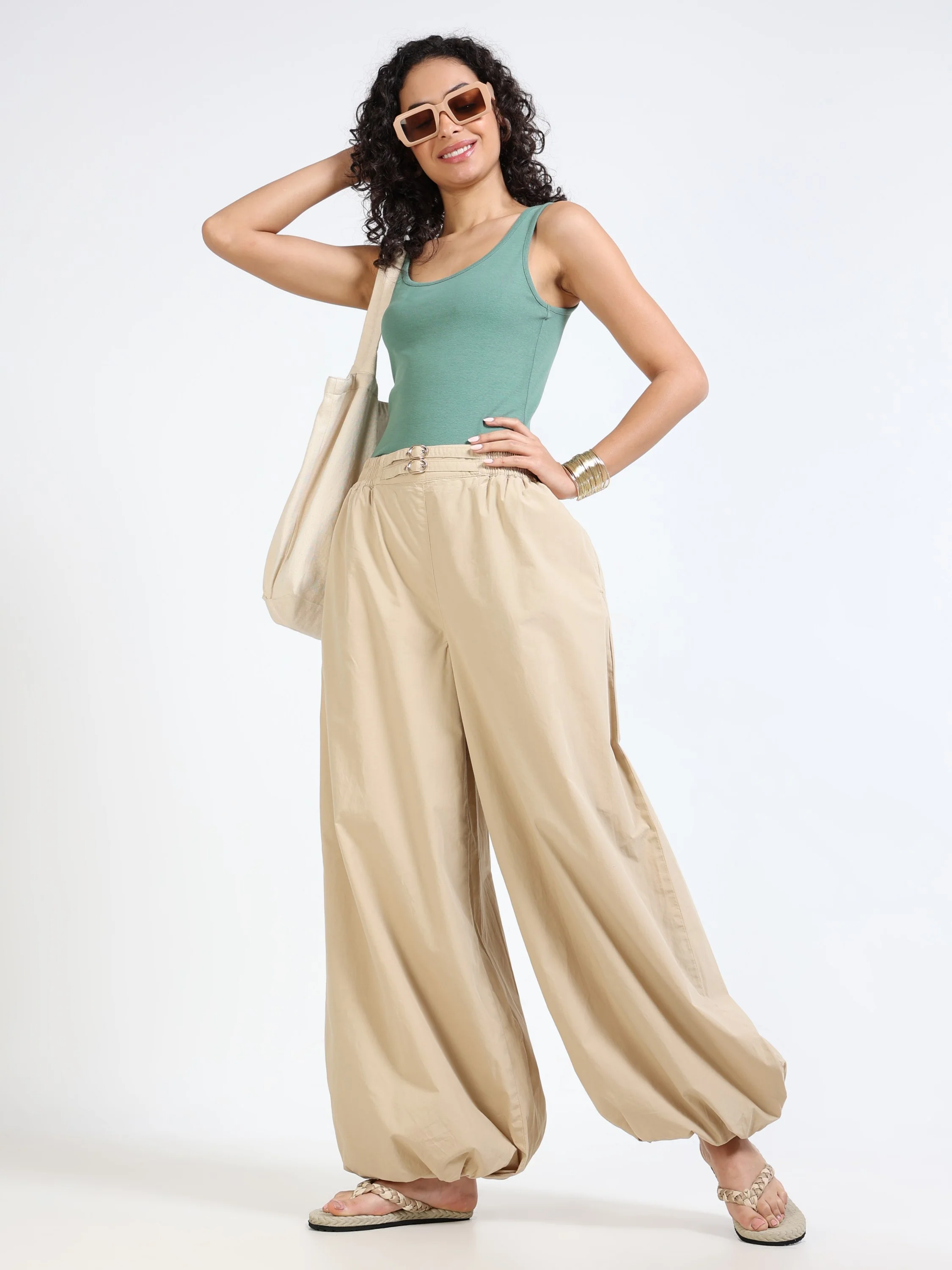 Women Beige Balloon Fit Pants - Image 2