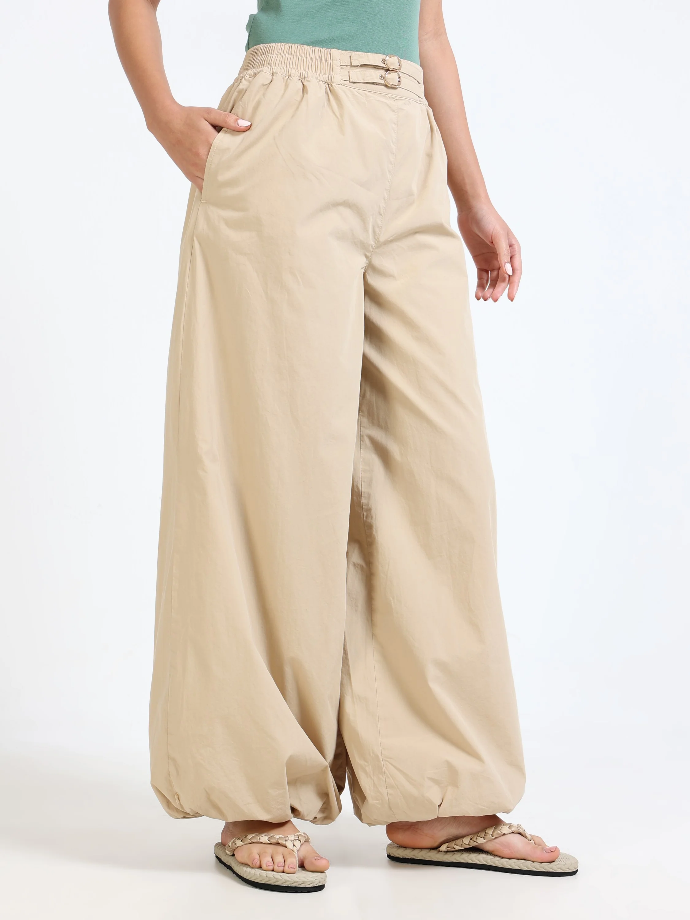 Women Beige Balloon Fit Pants - Image 6