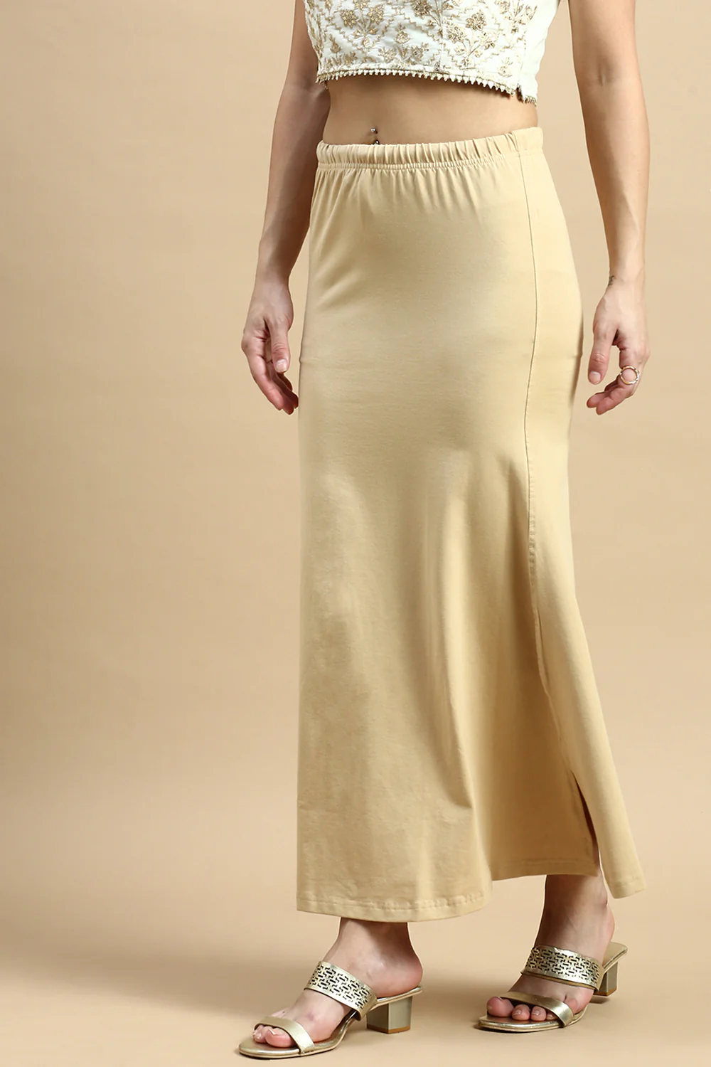 Women Beige Saree Shapewear - Image 4