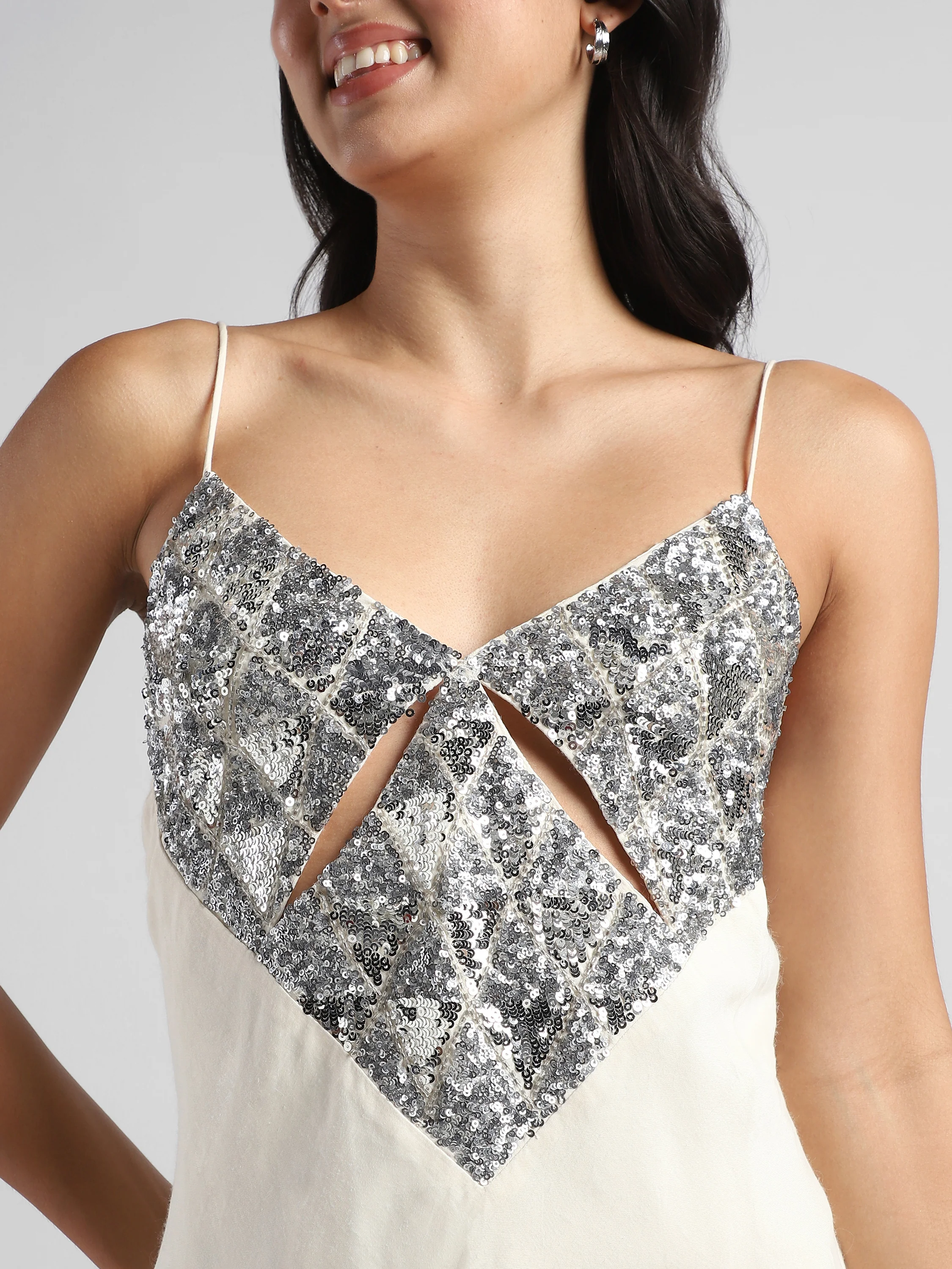 Women Sequence Yoke Cut out dress - Image 3