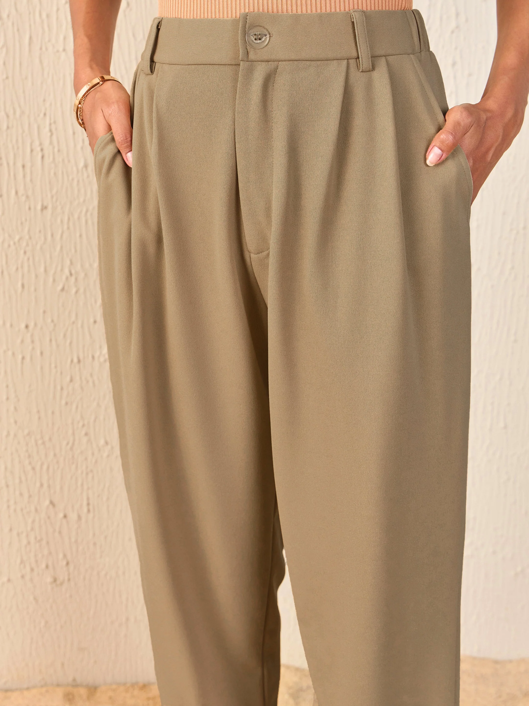 Women Beige Tapered Pants - Image 3