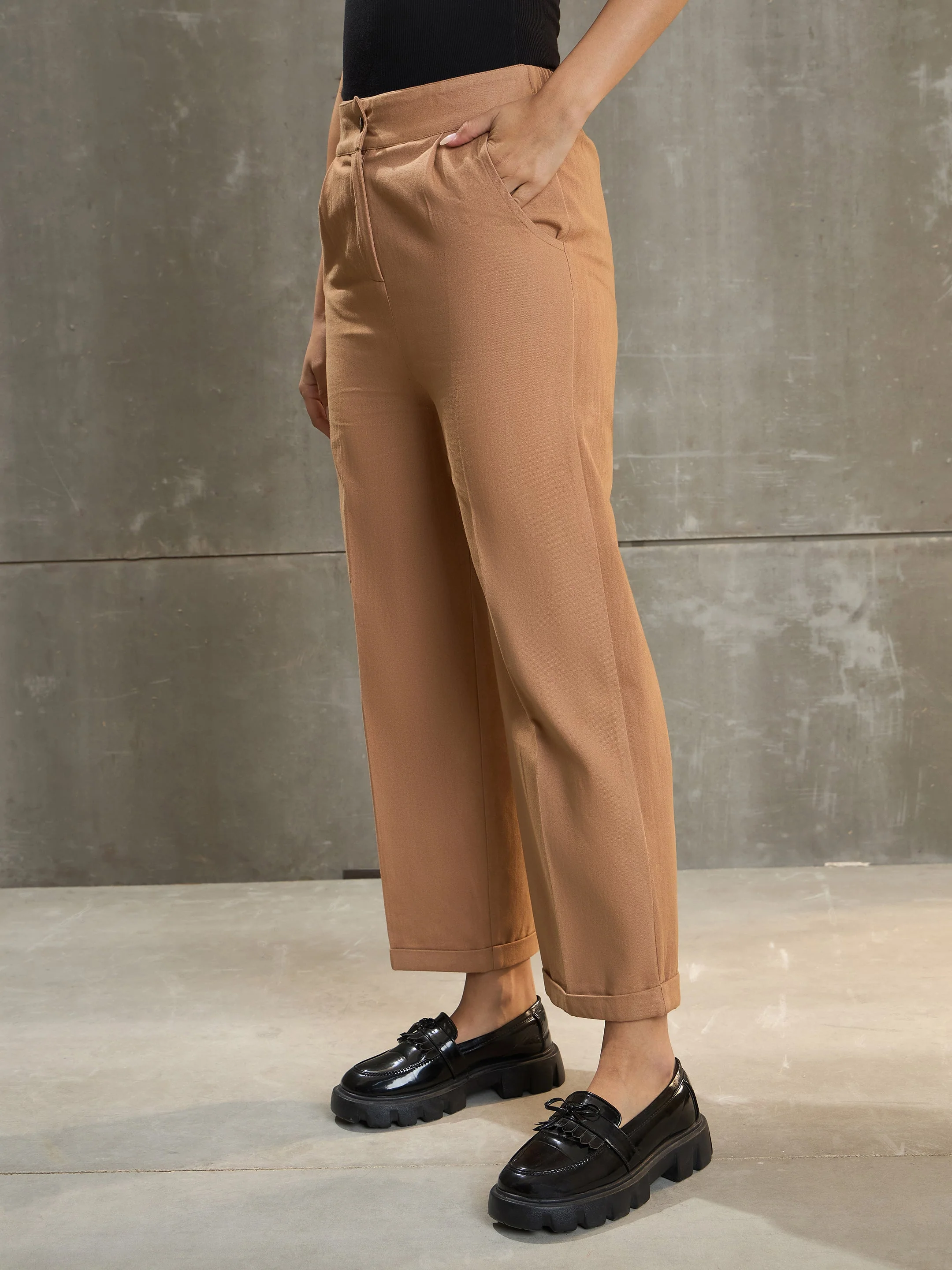 Women Beige Twill Wide Leg Pants - Image 3