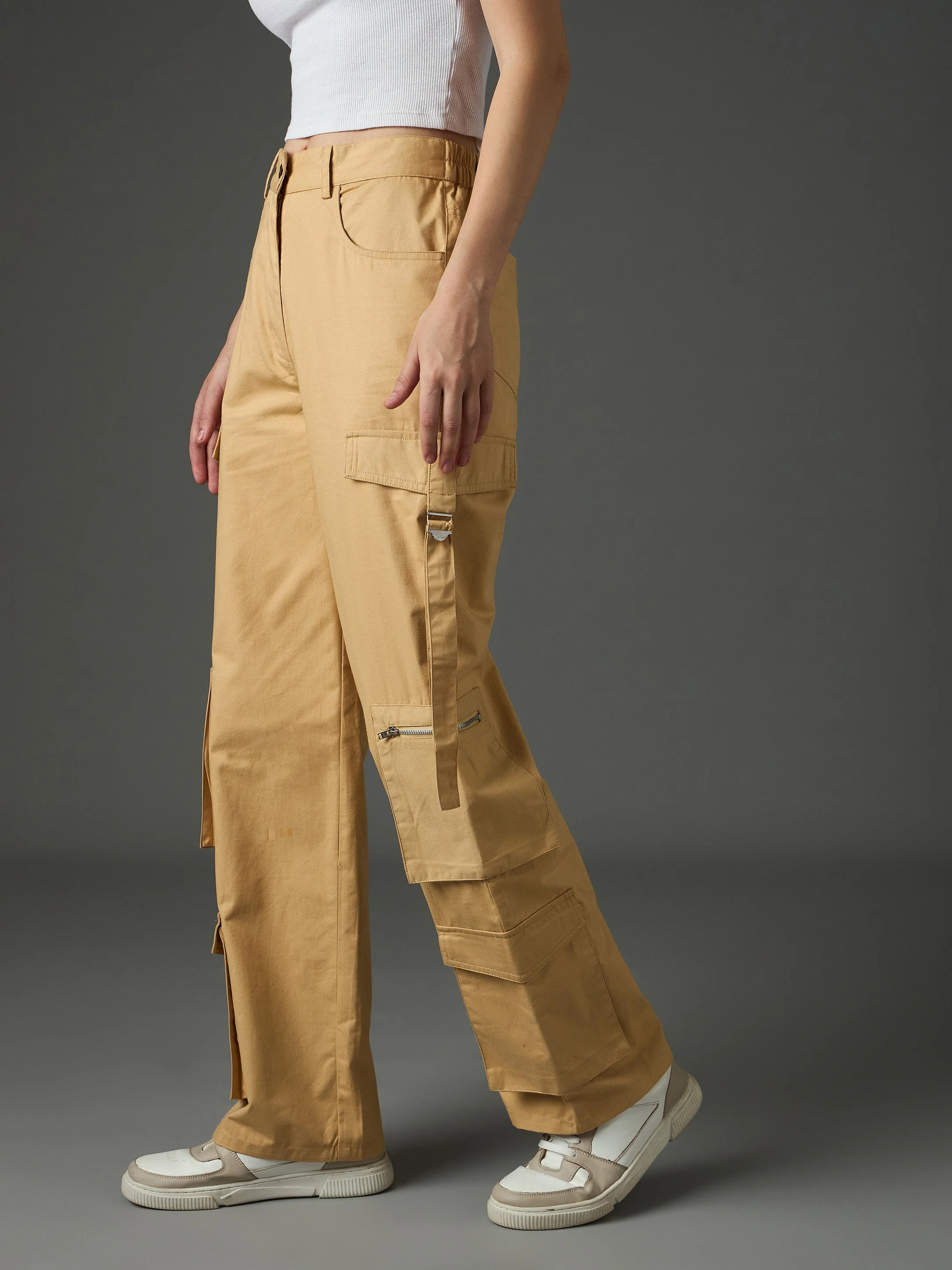 Women Beige Twill Zipper Pocket Cargo Straight Pants - Image 3