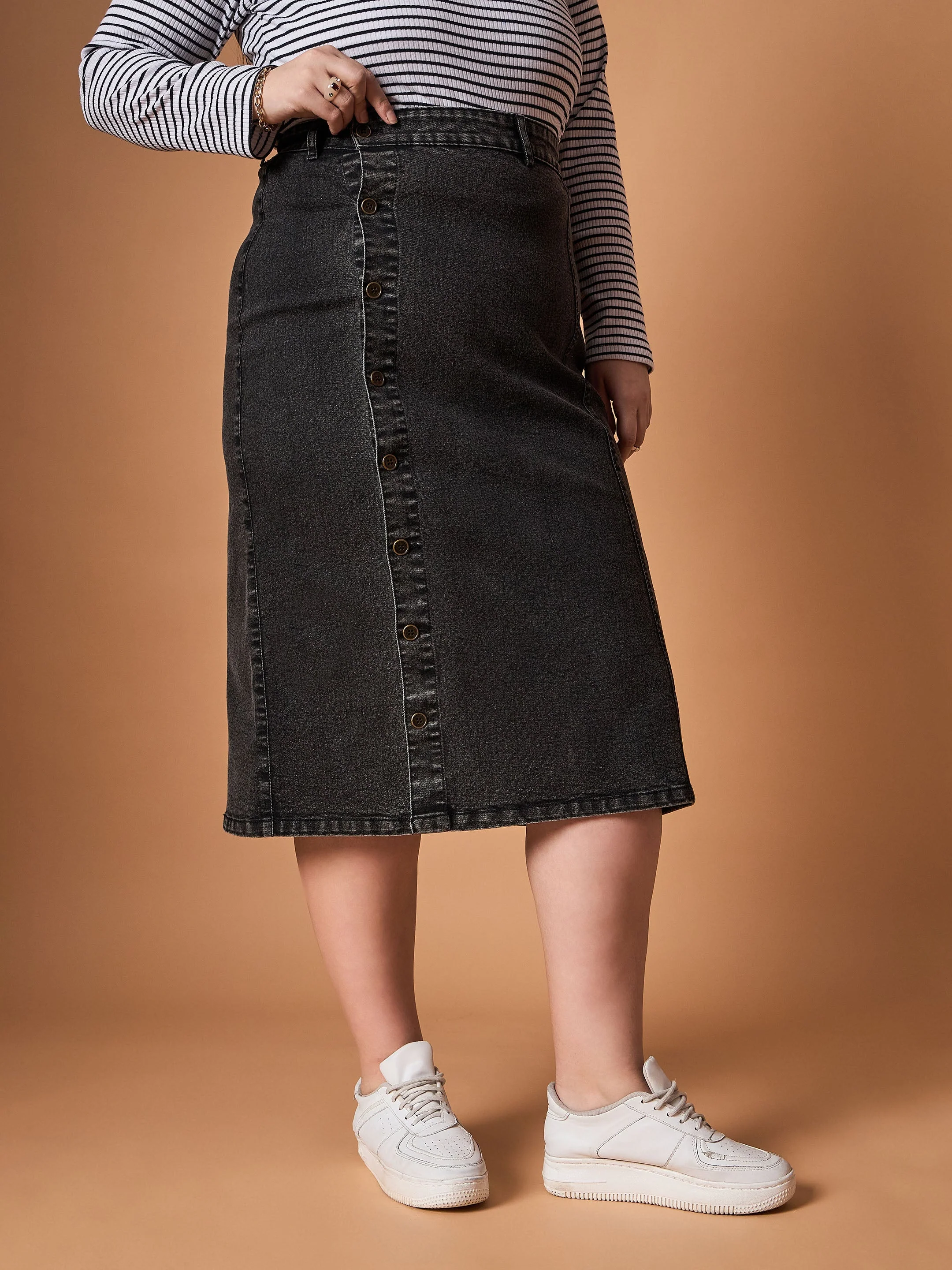 Women Black Acid Wash Denim Side Button Midi Skirt - Image 3