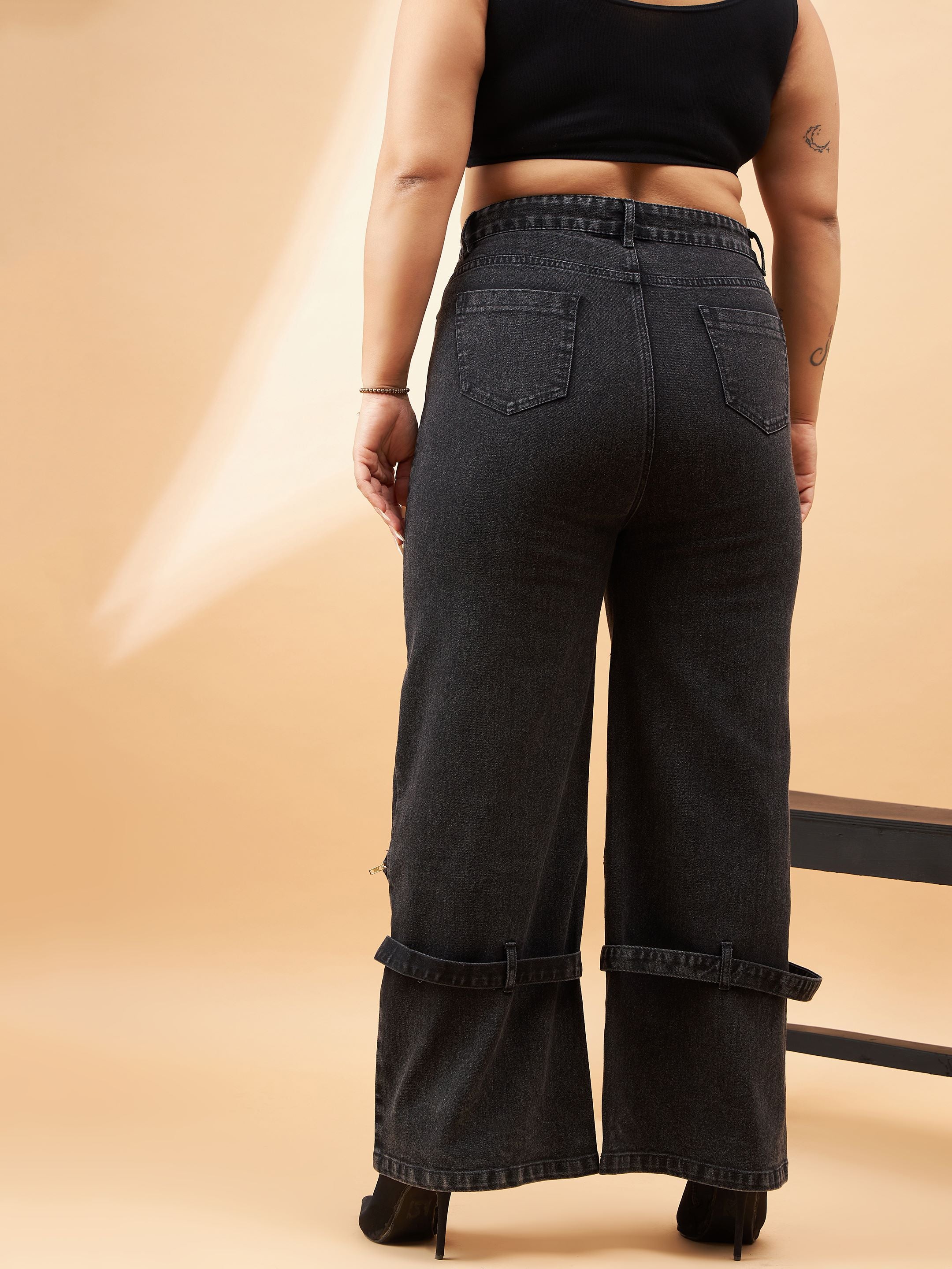 Women Black Acid Wash Hem Zipper Detail Straight Jeans - Image 5