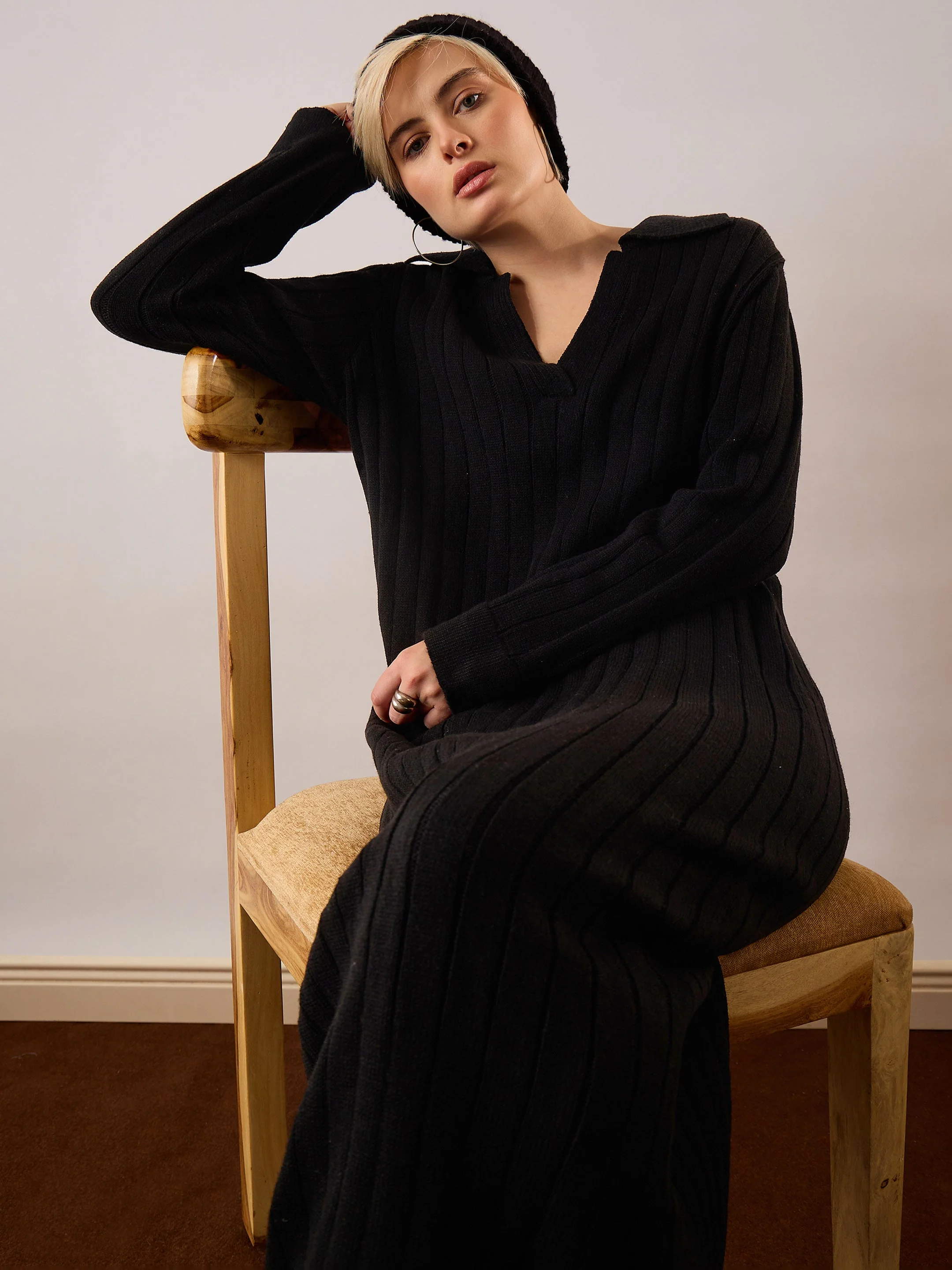 Women Black Acrylic Wool Collar Midi Dress - Image 2