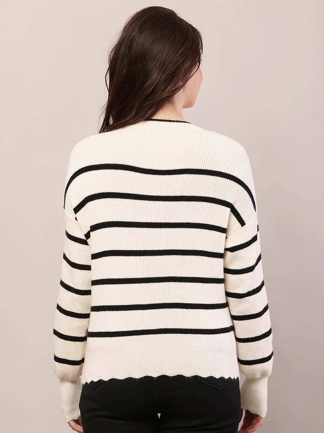 Women black and cream viscose striped sweater - Image 4