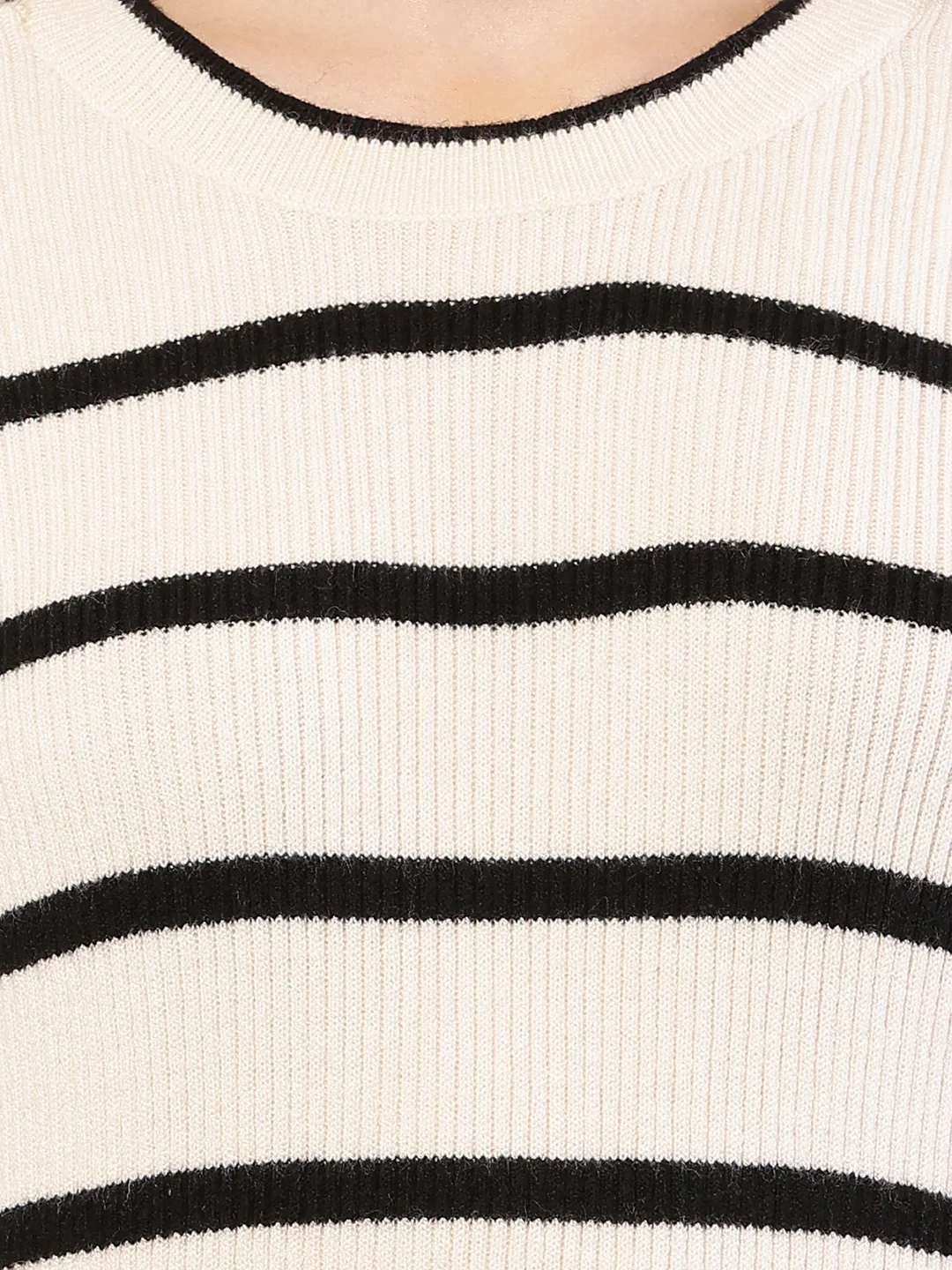 Women black and cream viscose striped sweater - Image 5