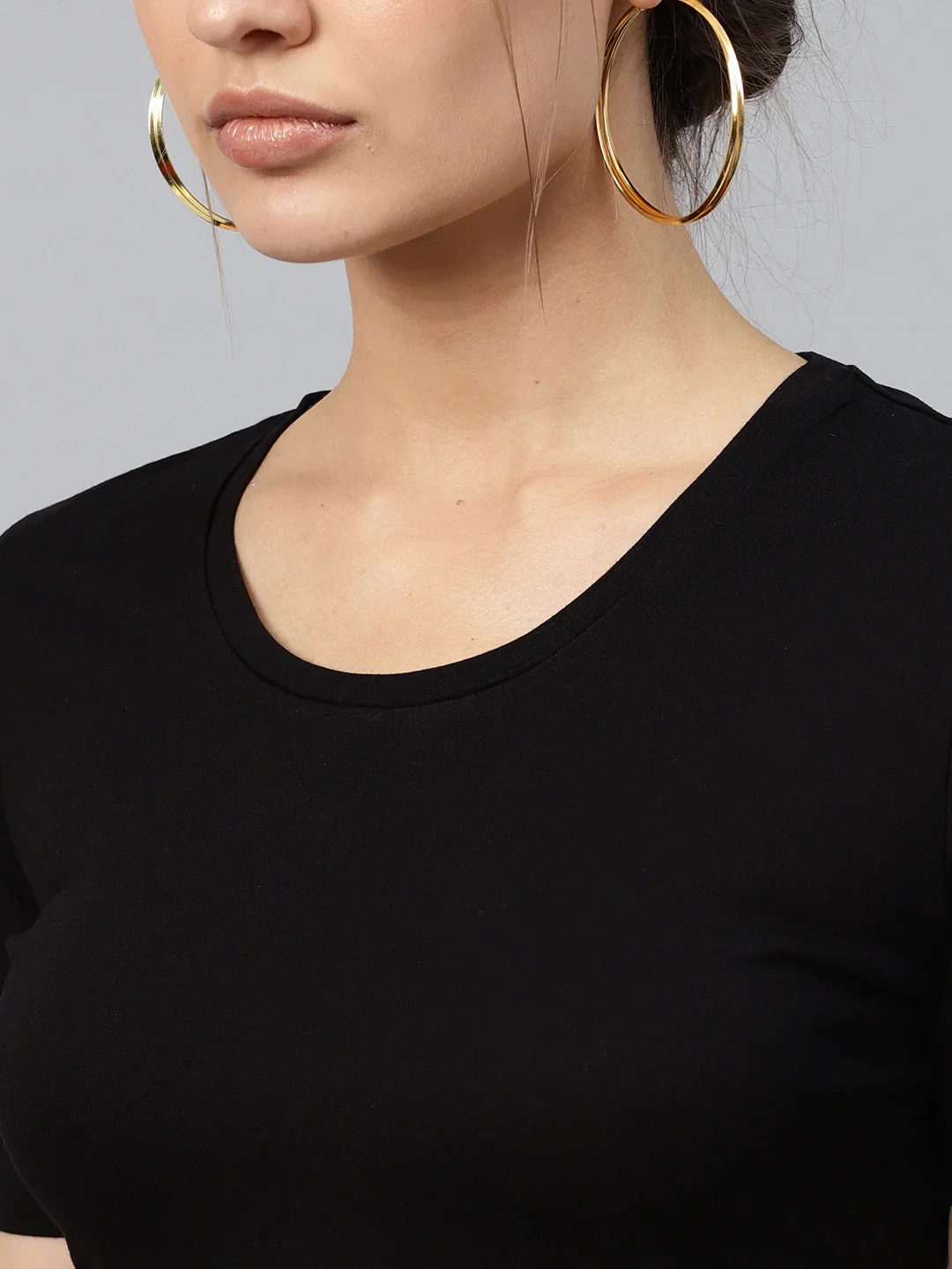 Women Black Back Knot Crop Top - Image 4