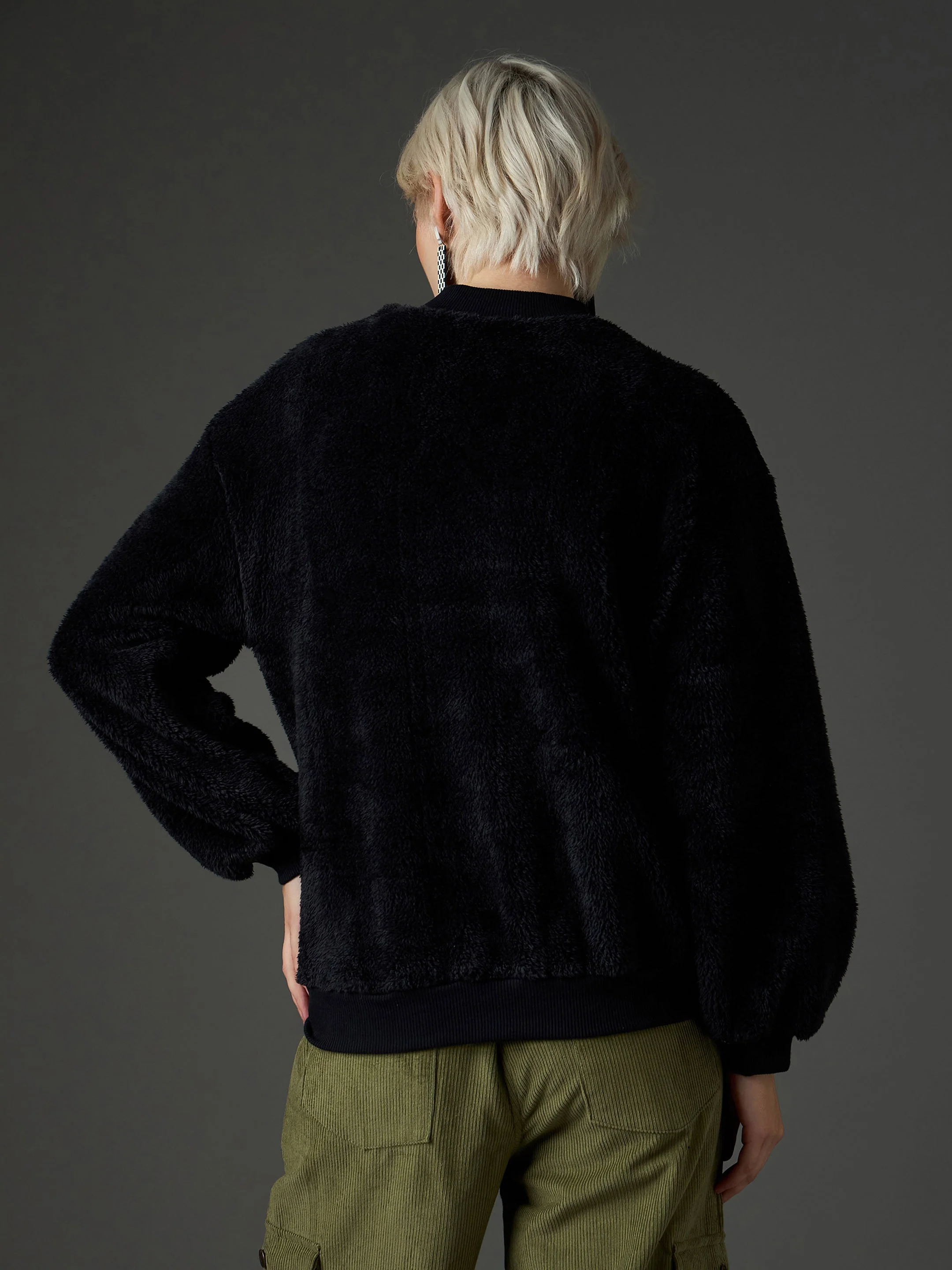 Women Black Balloon Sleeve Faux Fur Sweatshirt - Image 5