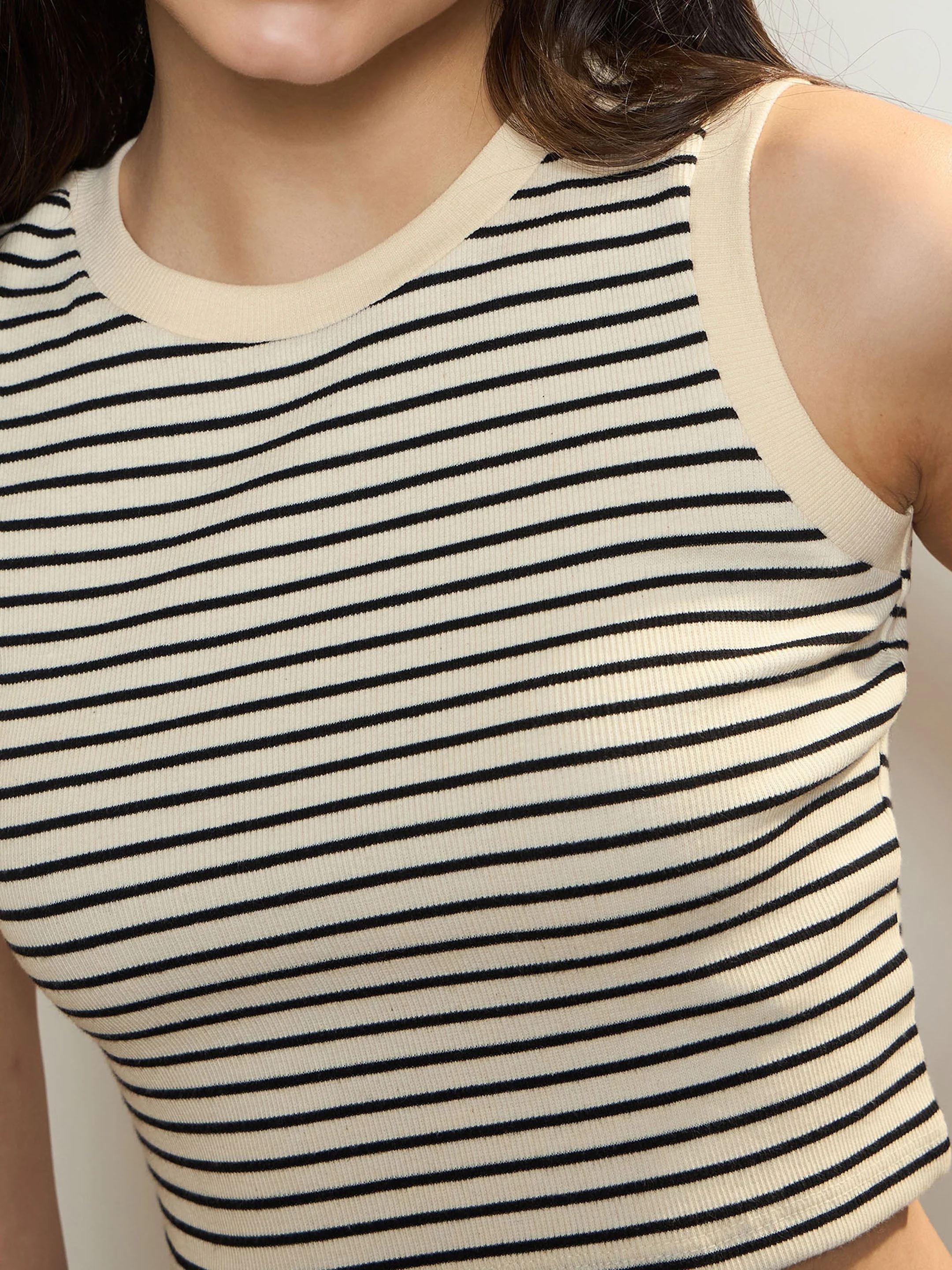 Women Black & Beige Stripes Sleeveless Crop Baby Tee - Image 4