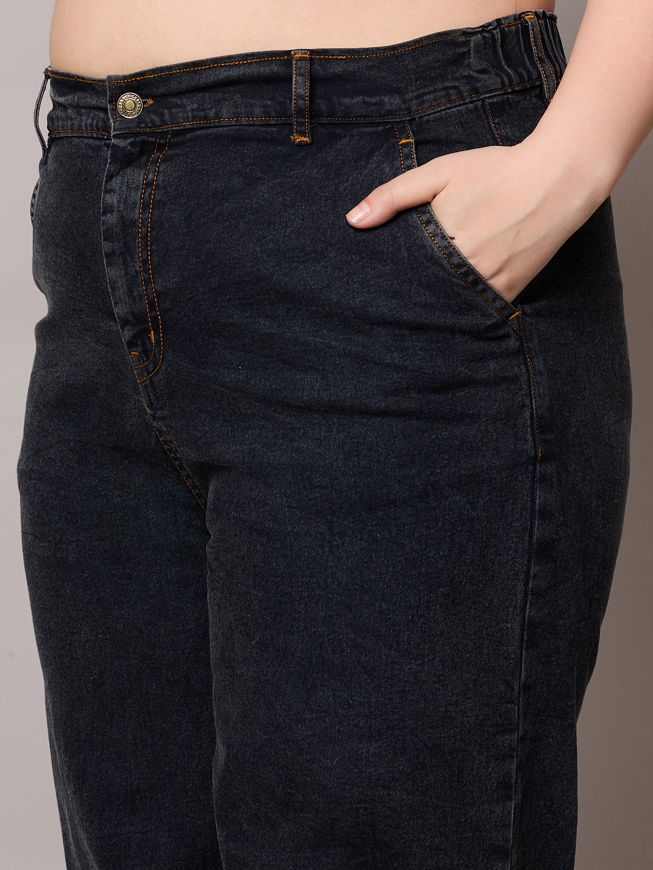 Women Black Blast Denim Peplum Top With Jeans - Image 5