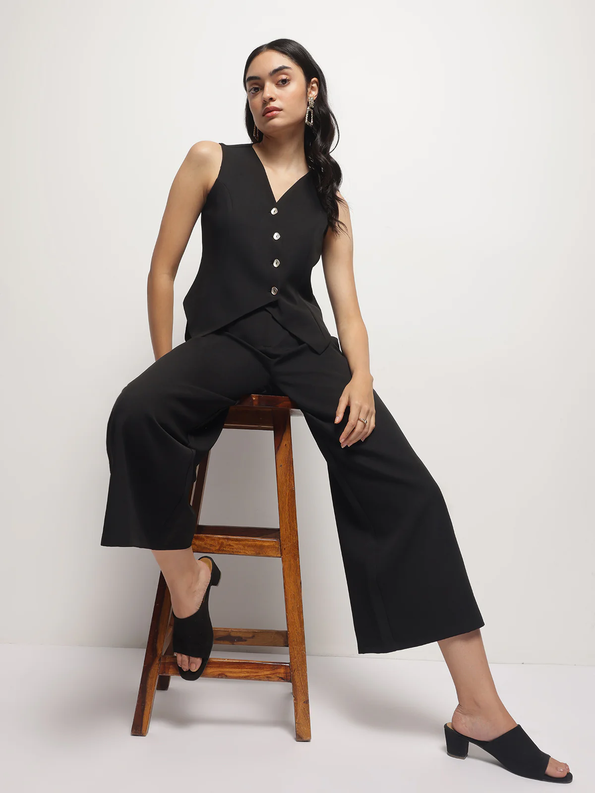 Women Black Business Formal V-Neck Sleeveless Waistcoat - Image 4