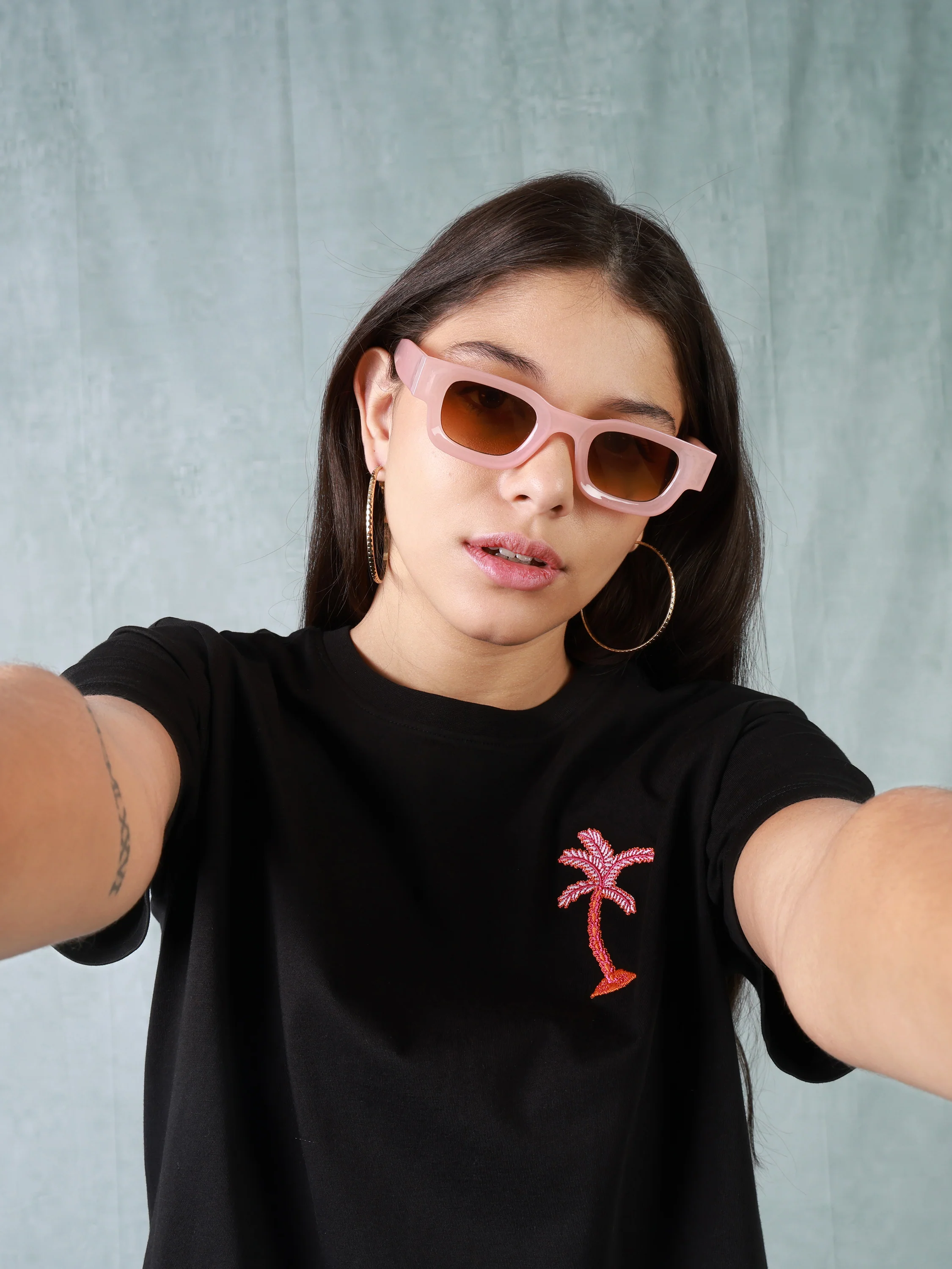 Women Black California Organic Cotton T-shirt - Image 2