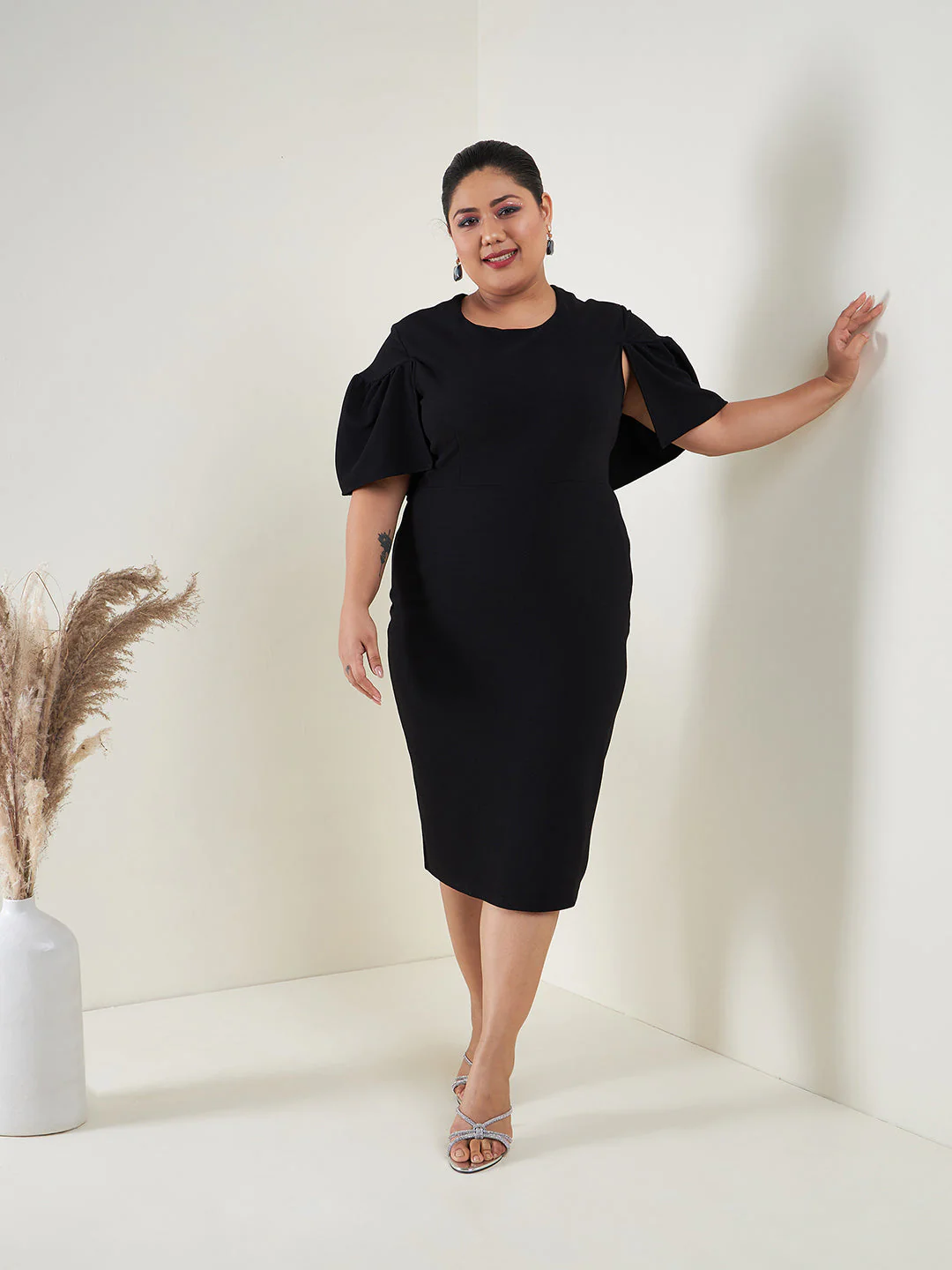 Women Black Cape Sleeves Bodycon Midi Dress - Image 2