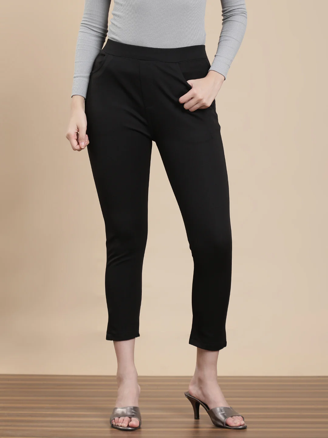 Women Black Casual Jegging - Image 3