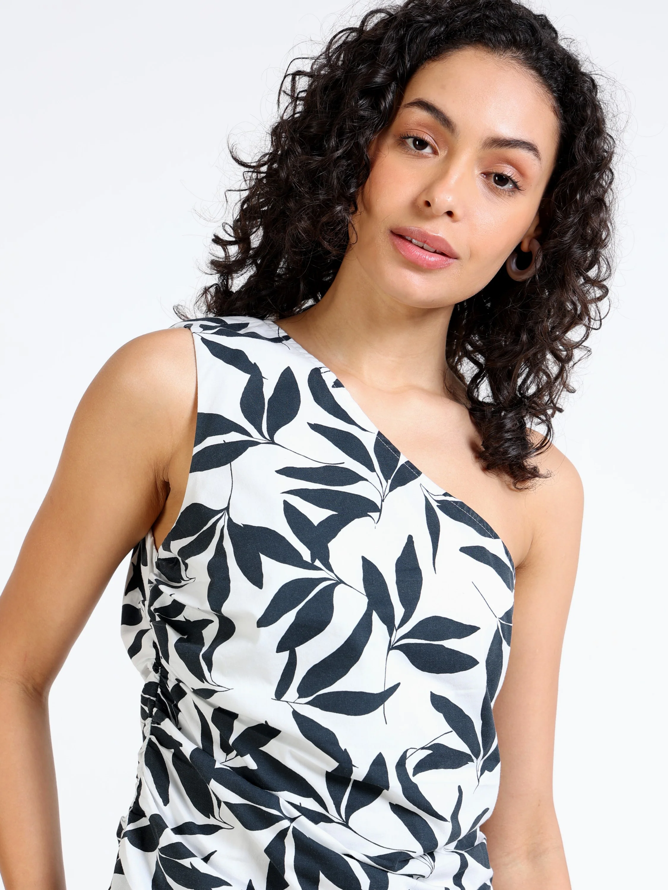 Women Printed One Shoulder Top - Image 8