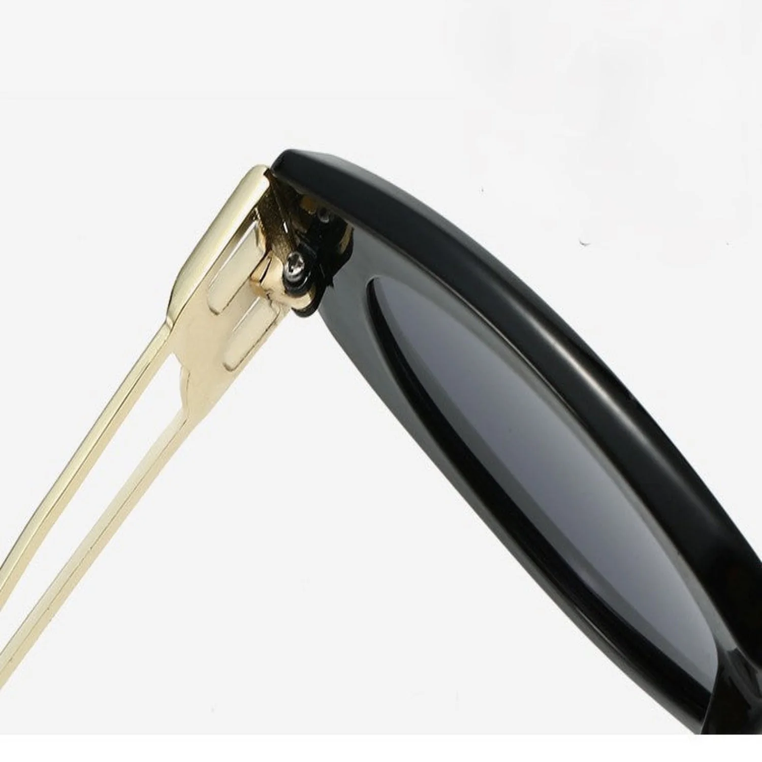 Women Black Cat Eye Sunglasses - Image 5