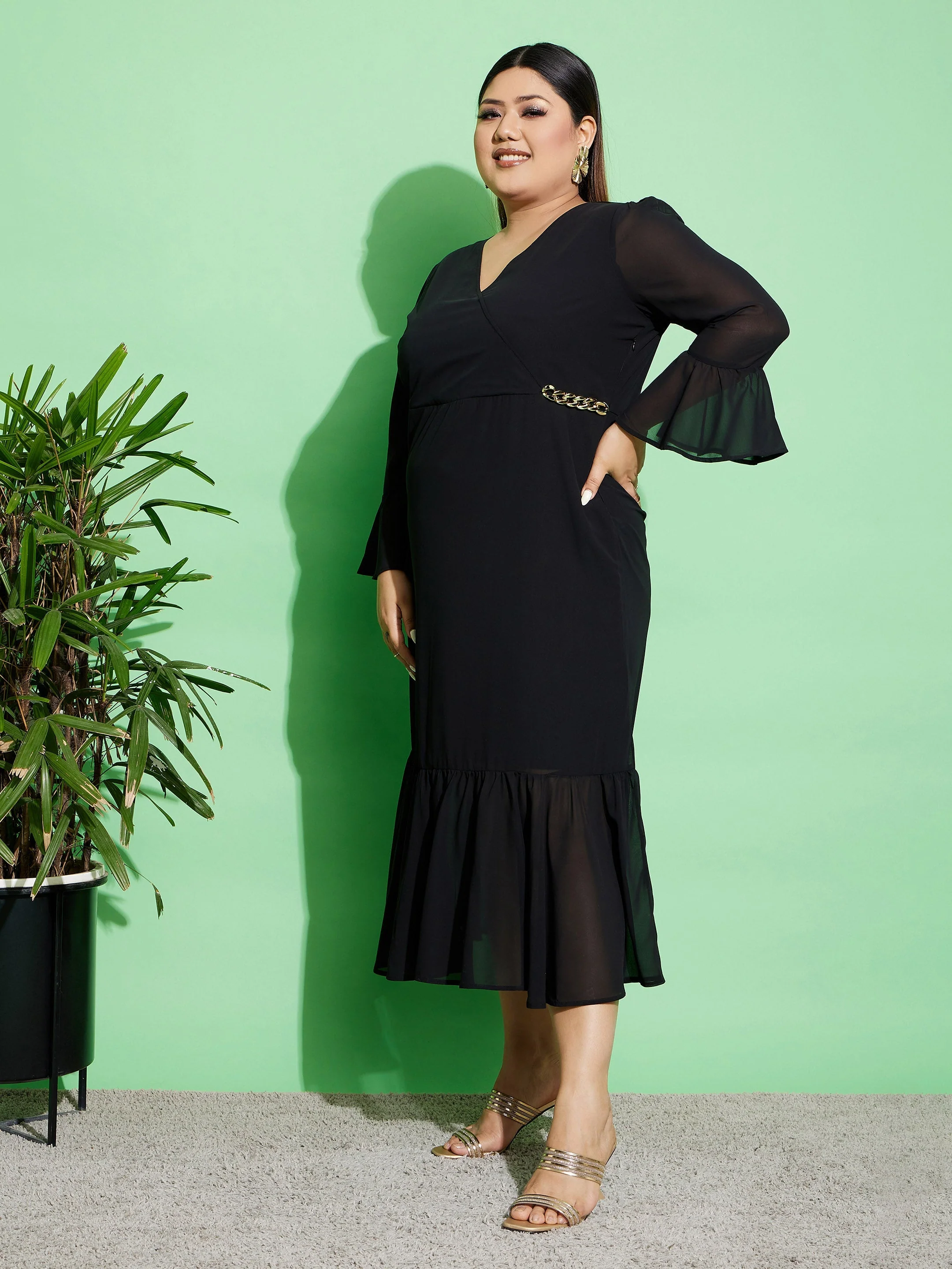 Women Black Chain Detail Wrap Dress - Image 3