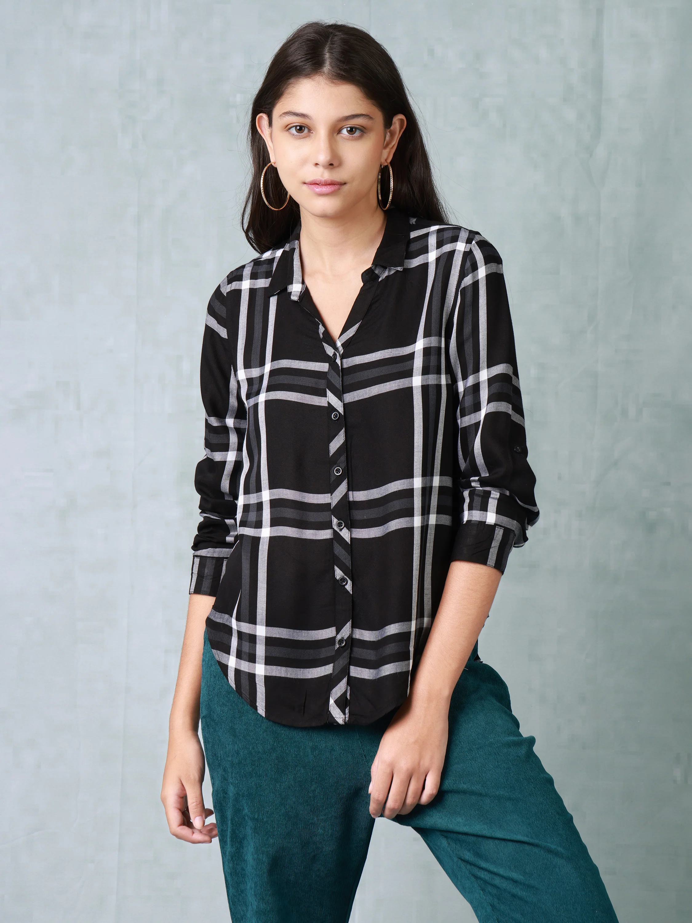 Women Black Check Shirt - Image 2
