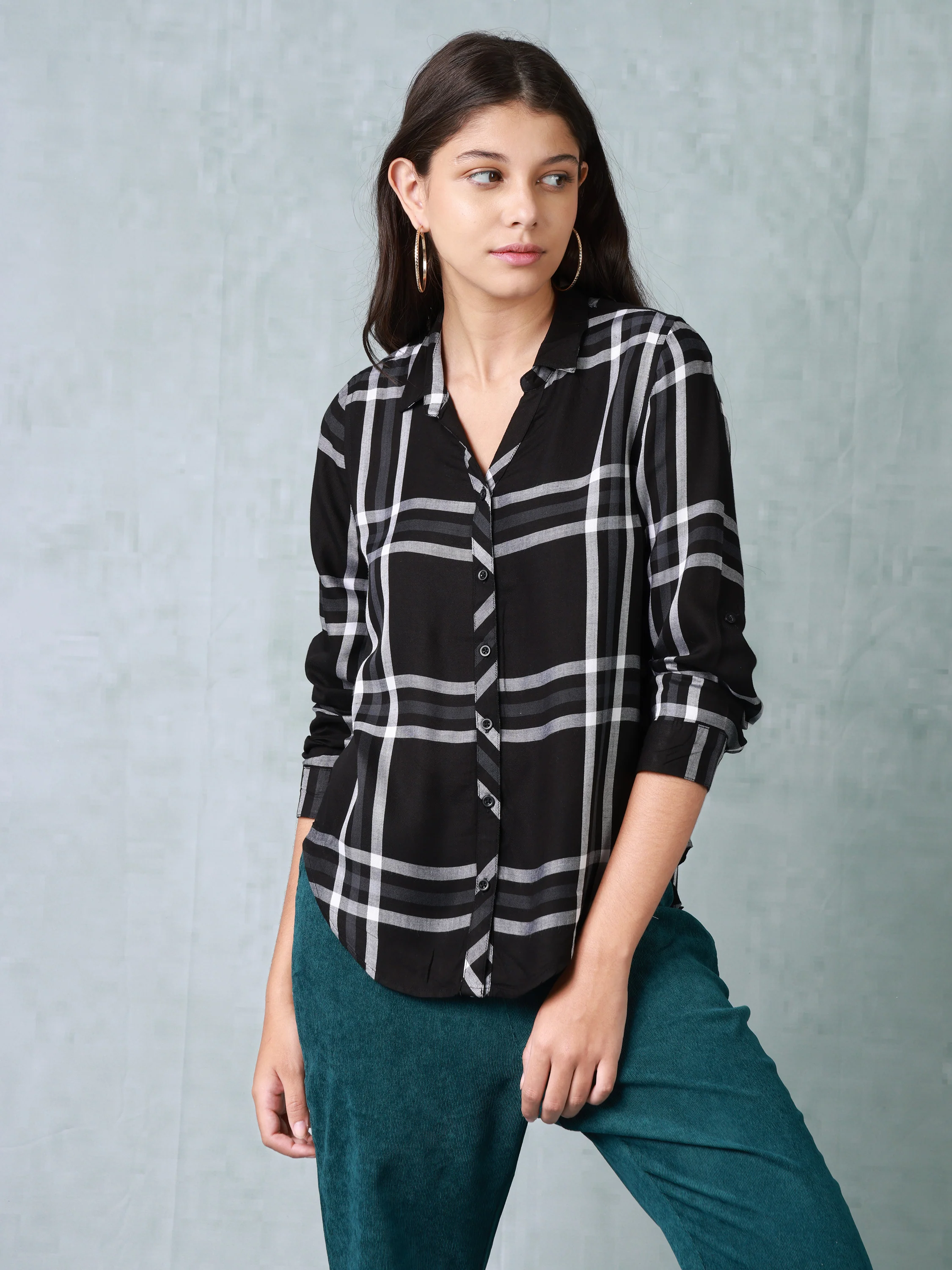 Women Black Check Shirt - Image 5