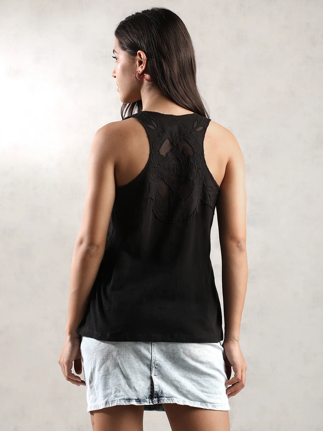 Women Black Comfort Fit Tank Top - Image 3