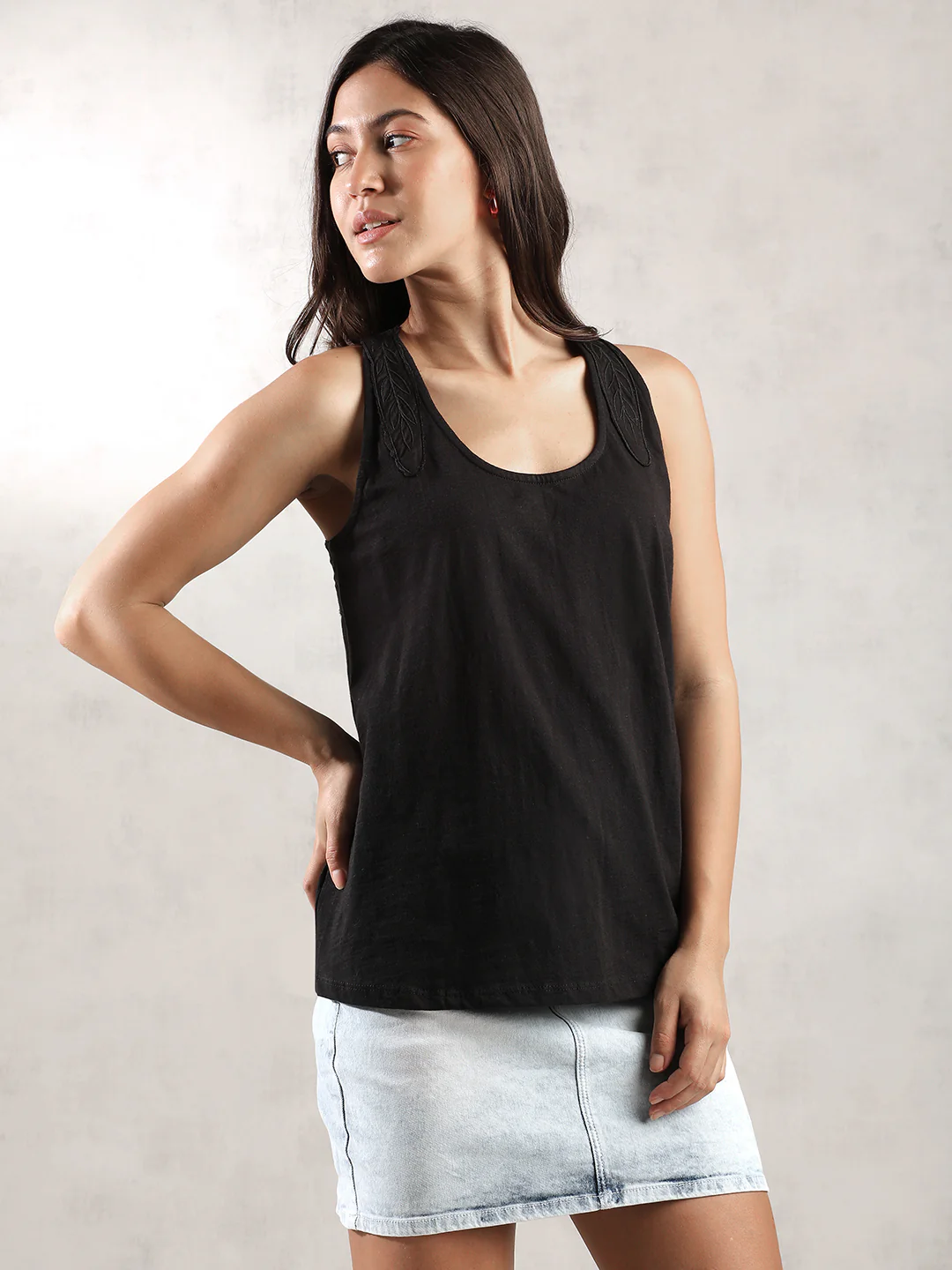 Women Black Comfort Fit Tank Top - Image 6