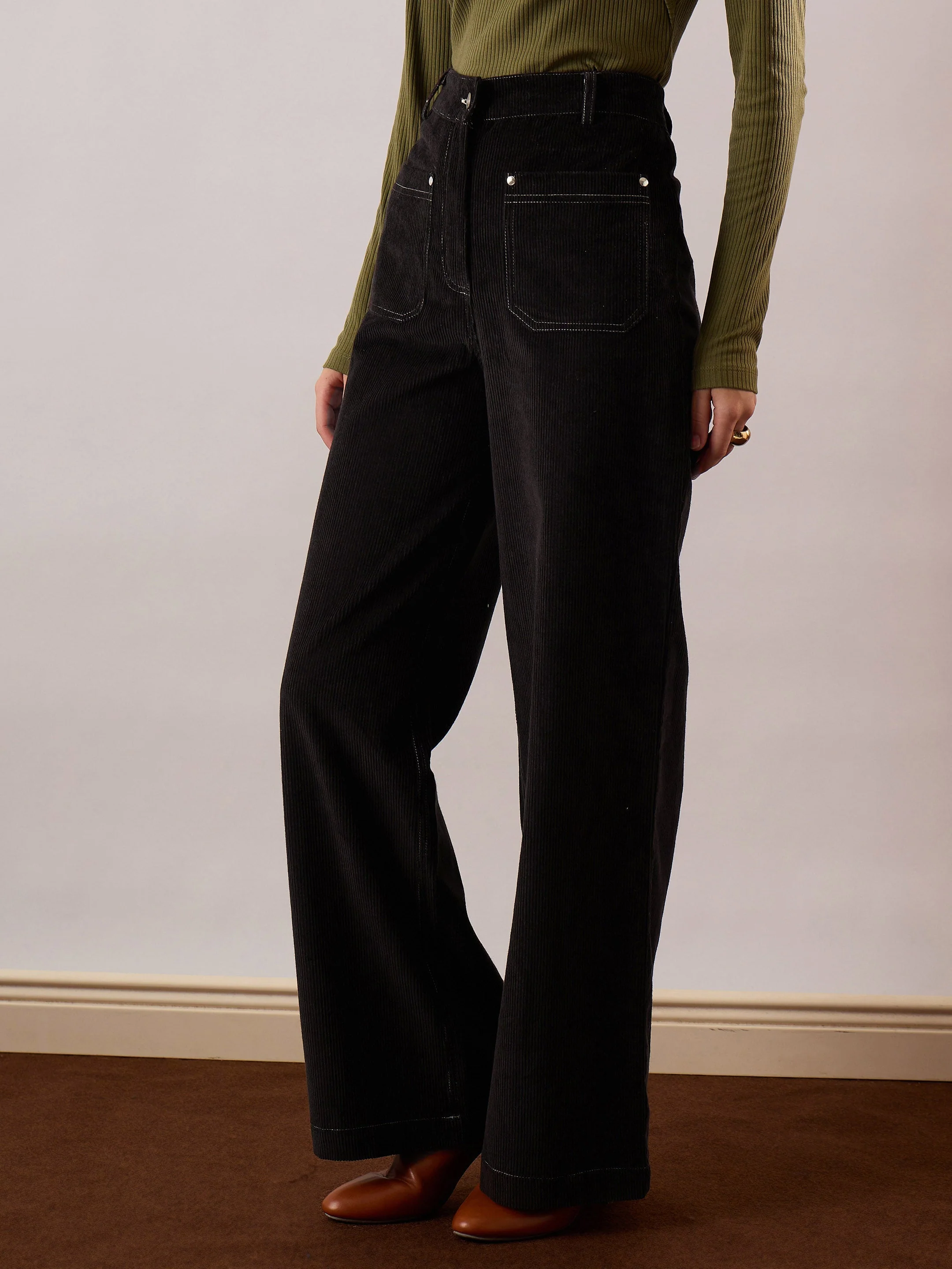 Women Black Corduroy Front Patch Pocket Wide Leg Pants - Image 3