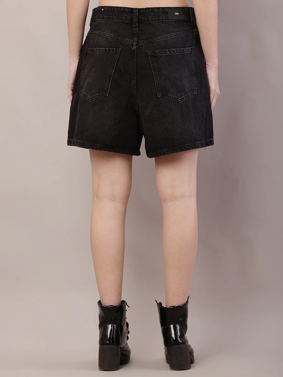 Women black cotton belt-loop solid shorts - Image 3