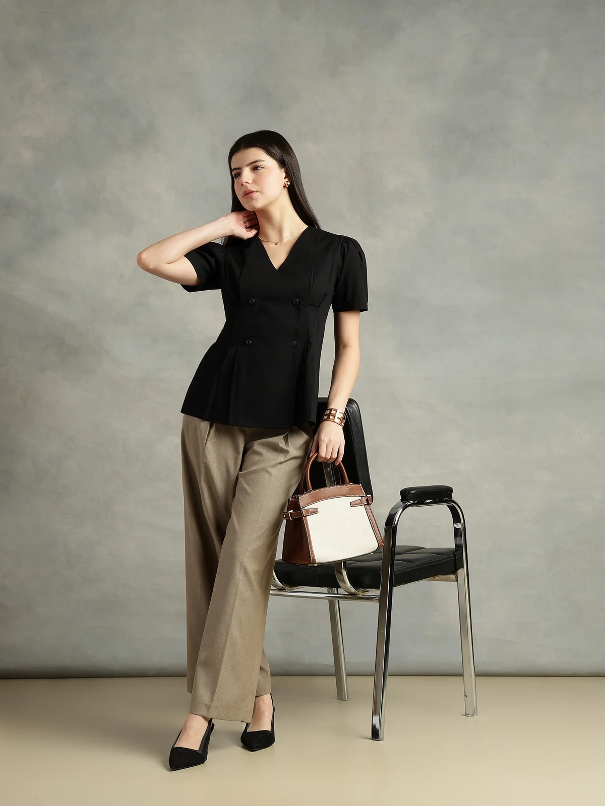 Women Black Cotton Short Sleeve Shirt - Image 4