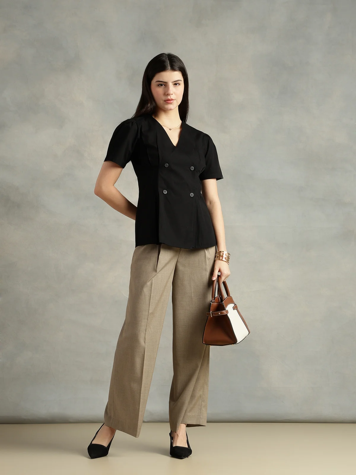 Women Black Cotton Short Sleeve Shirt - Image 5