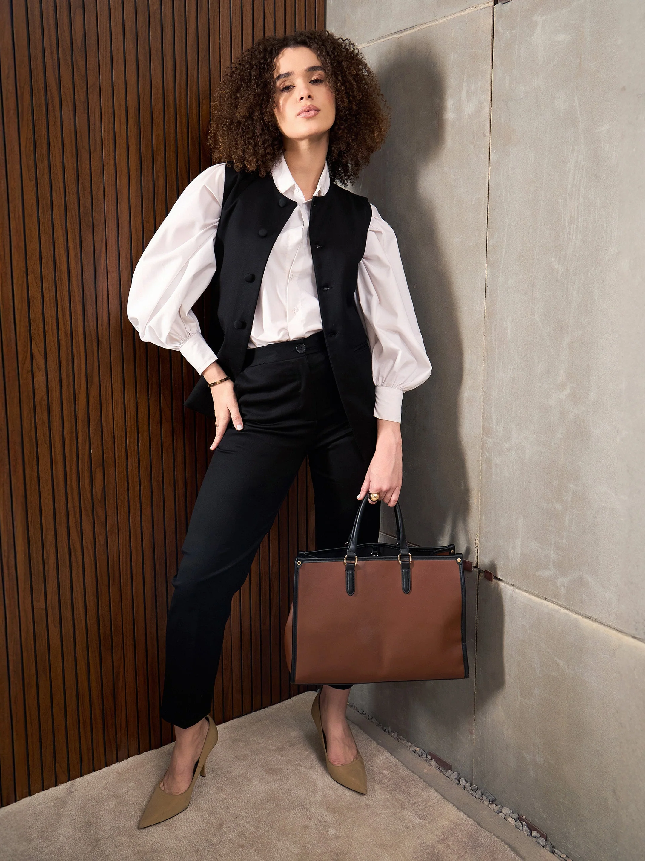 Women Black Cross Pocket Ankle Length Pants - Image 5