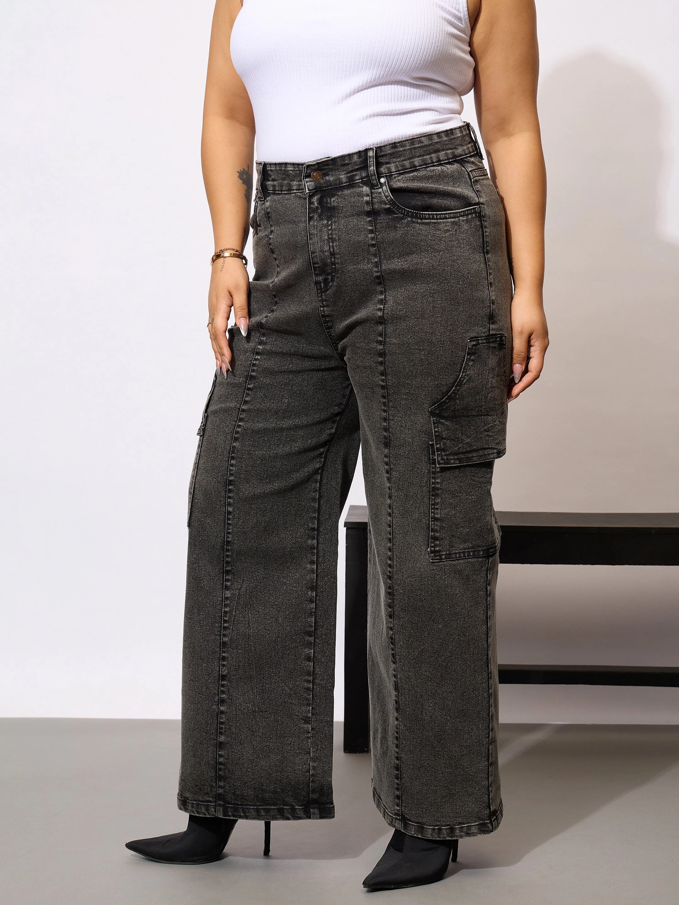 Women Black Denim Acid Wash Flap Pocket Cargo Jeans - Image 3
