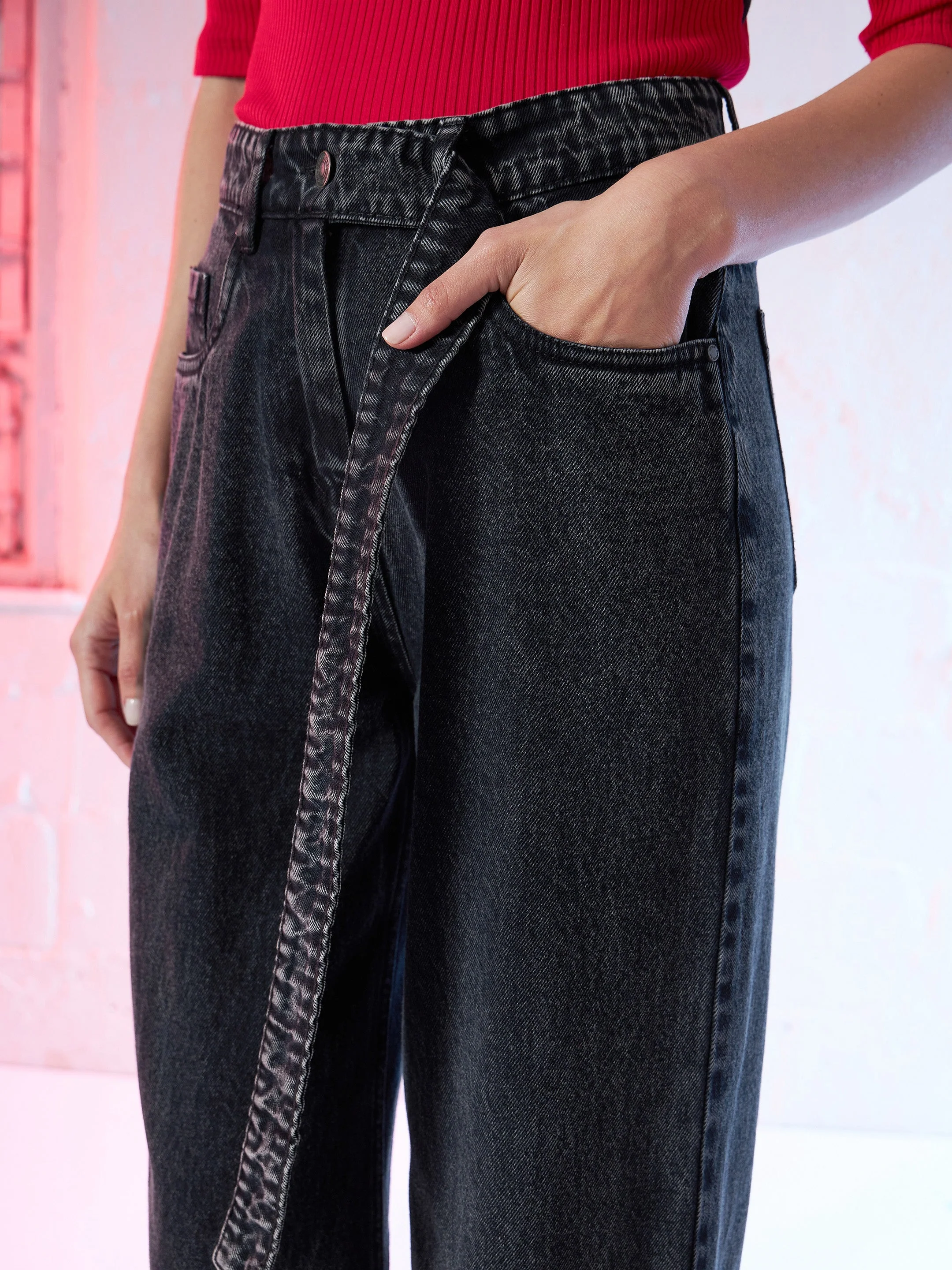 Women Black Denim Belted Straight Fit Jeans - Image 4