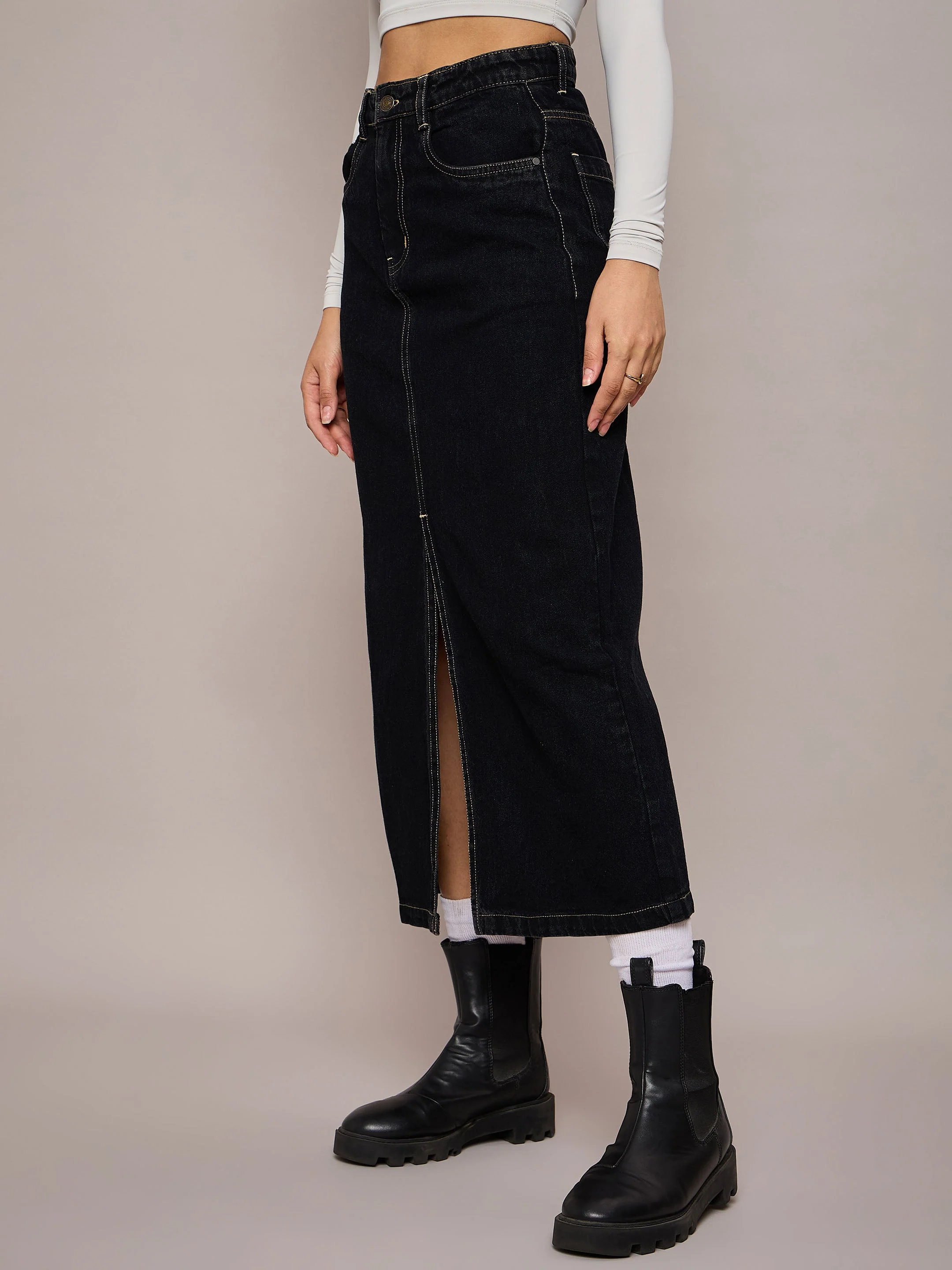 Women Black Denim Front Slit Midi Skirt - Image 3