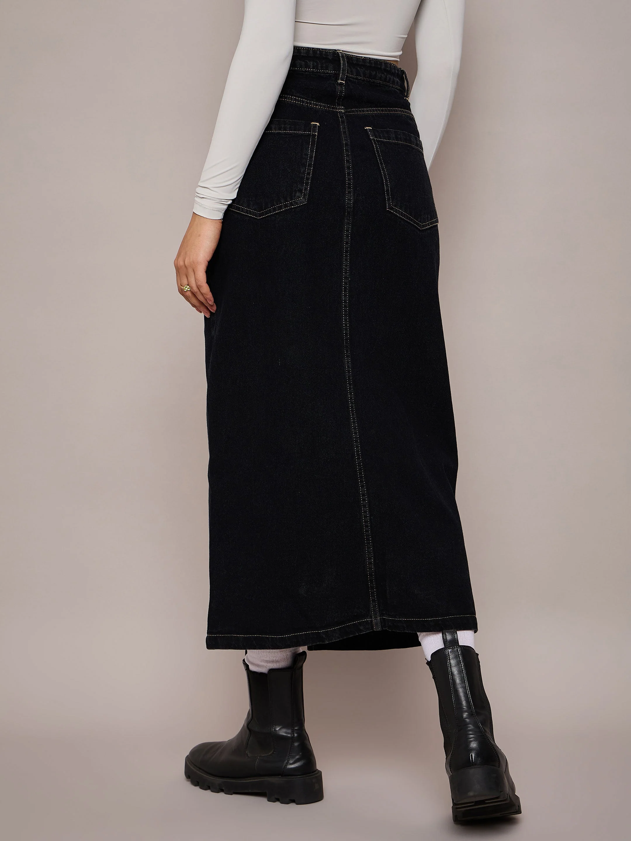 Women Black Denim Front Slit Midi Skirt - Image 5