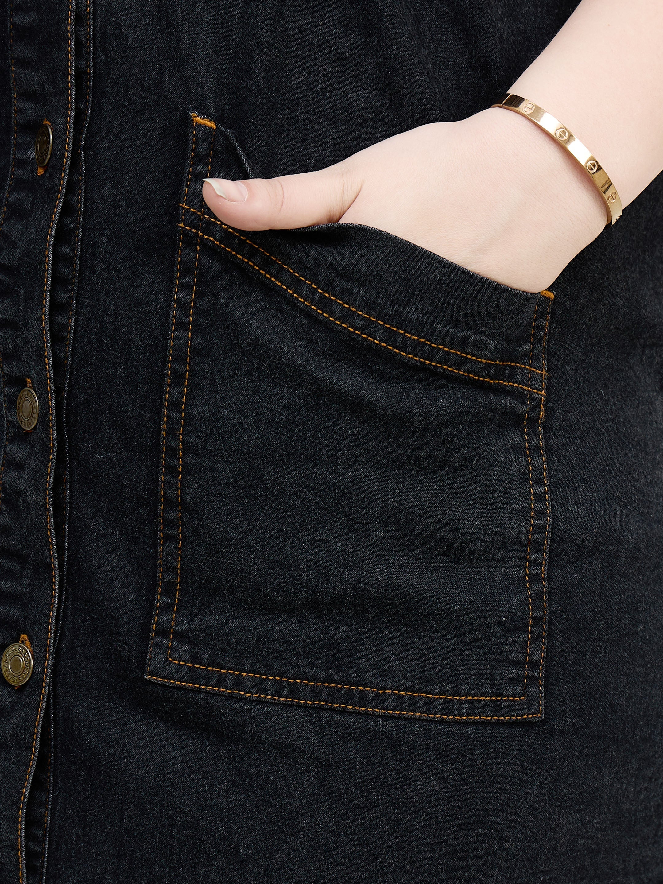 Women Black Denim Sleeveless Short Dress - Image 5