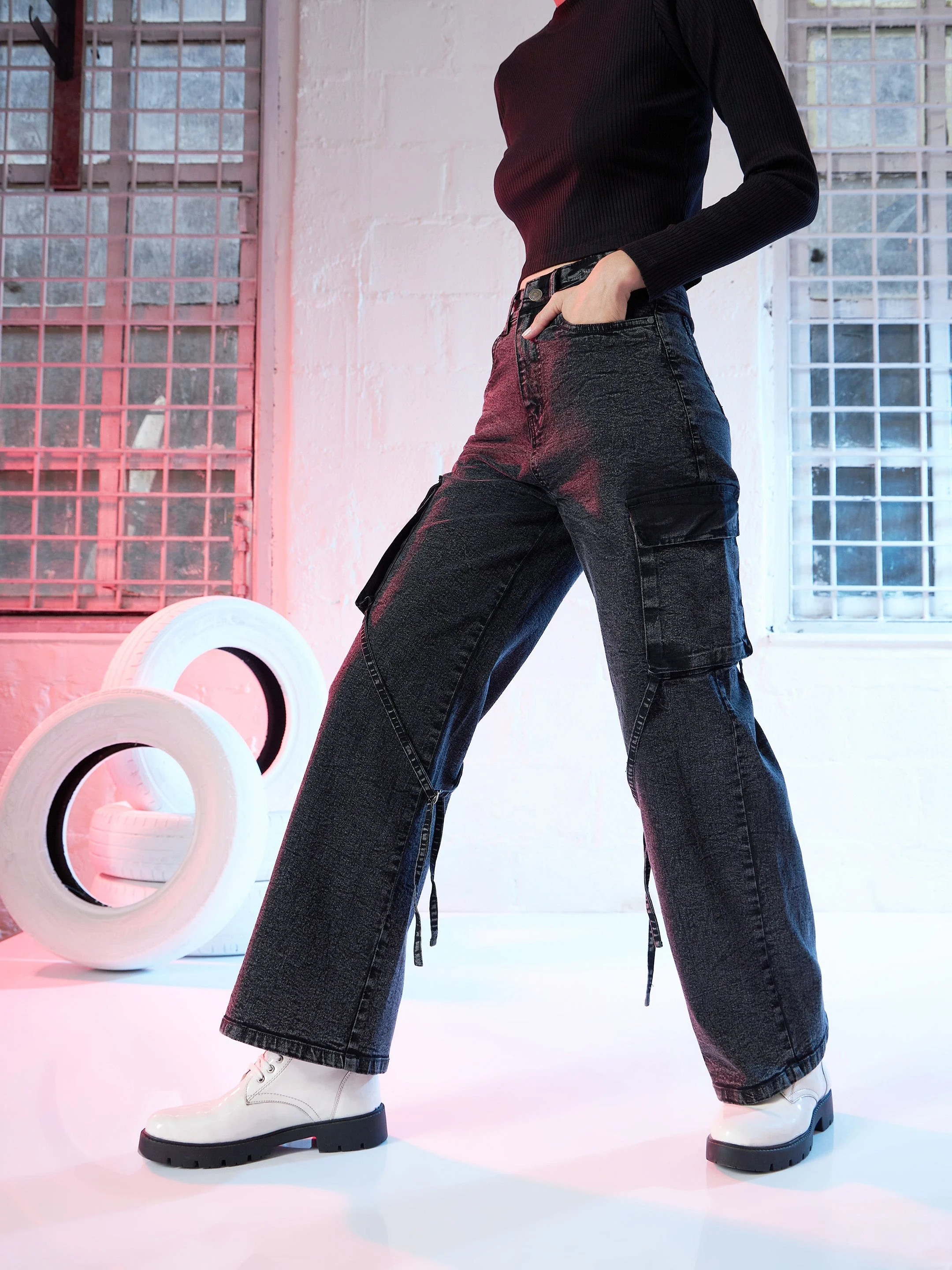 Women Black Denim Staright Fit Cargo Jeans - Image 3