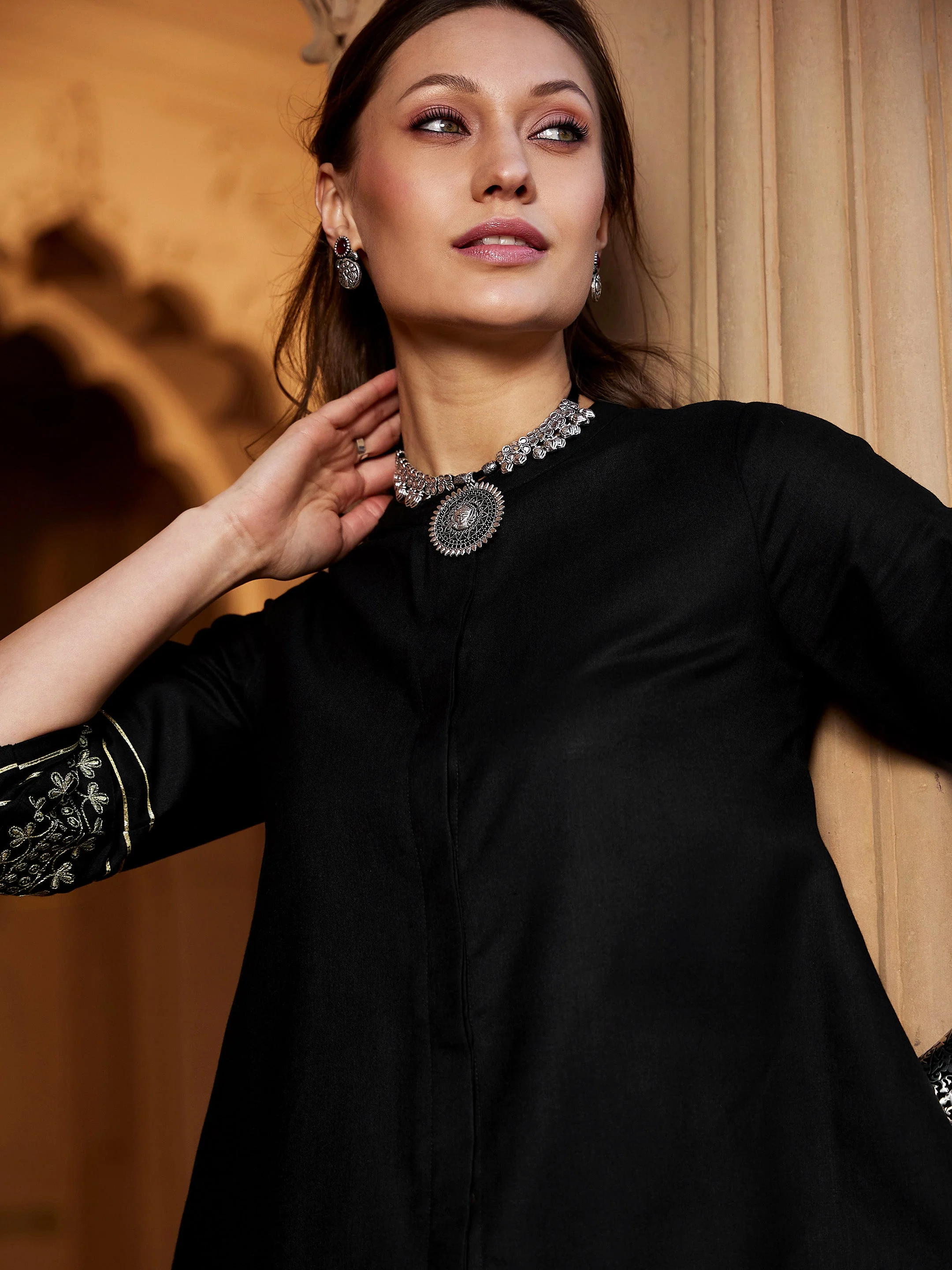 Women Black Embroidered Sleeve Shirt Kurti With Palazzos - Image 3