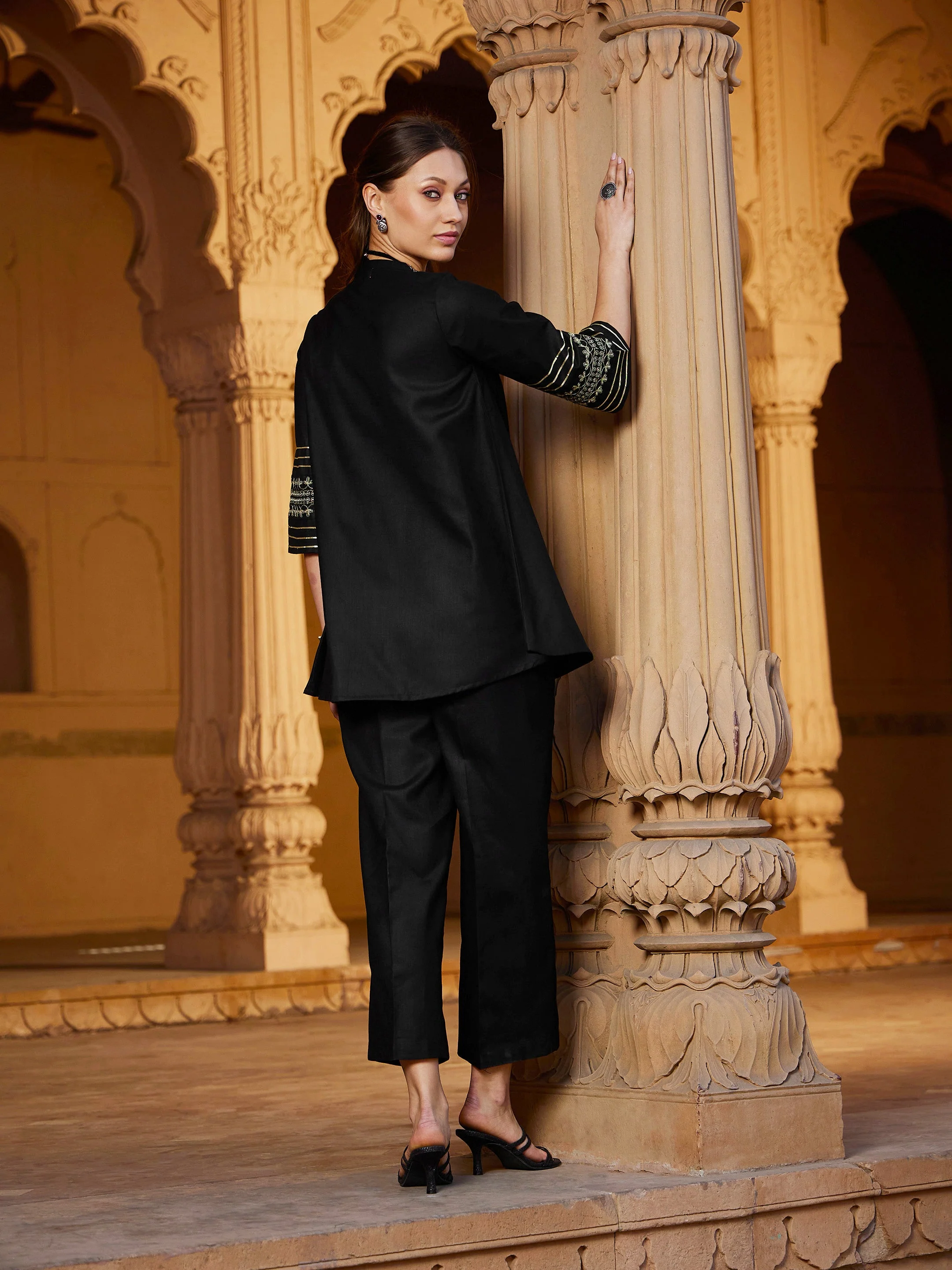 Women Black Embroidered Sleeve Shirt Kurti With Palazzos - Image 4