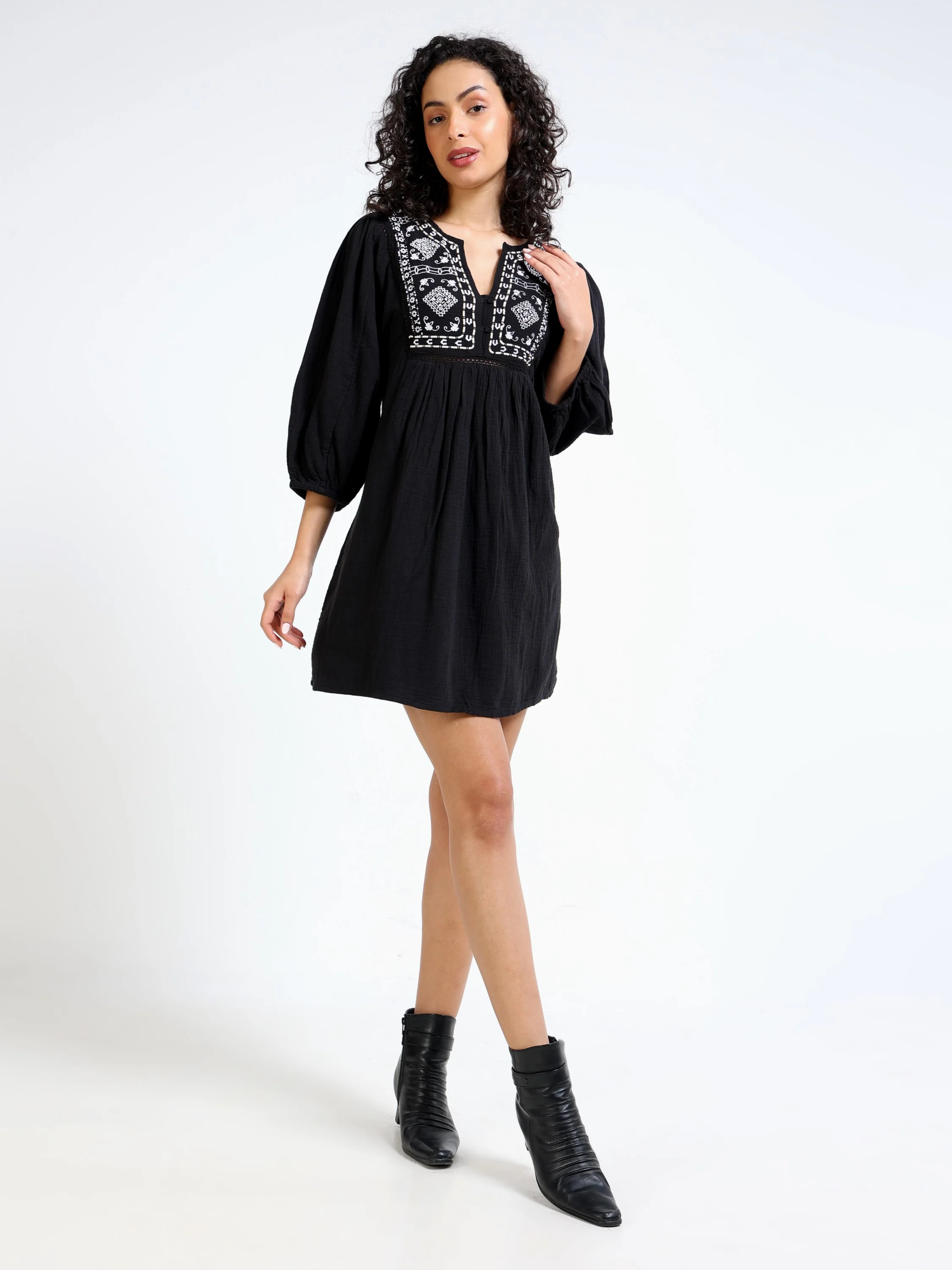 Women Black Embroidered Dress - Image 2