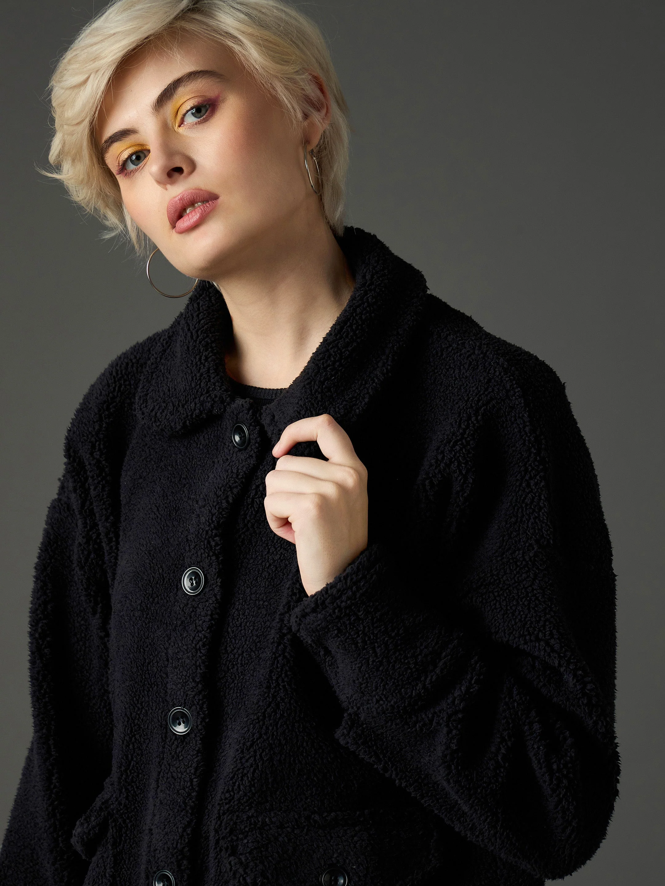 Women Black Faux Fur Oversized Jacket - Image 4