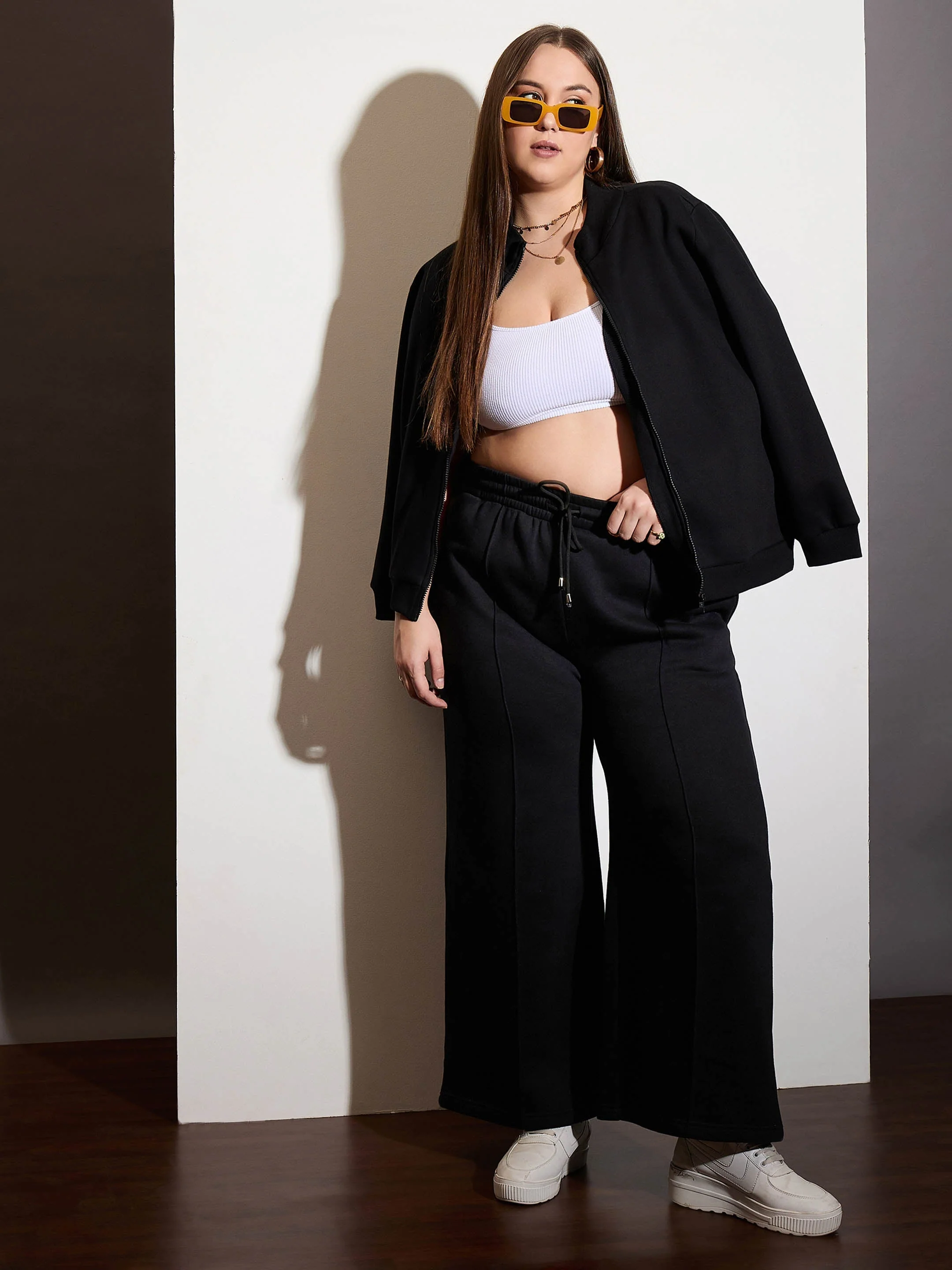 Women Black Fleece Drawstring Sweatpants - Image 2