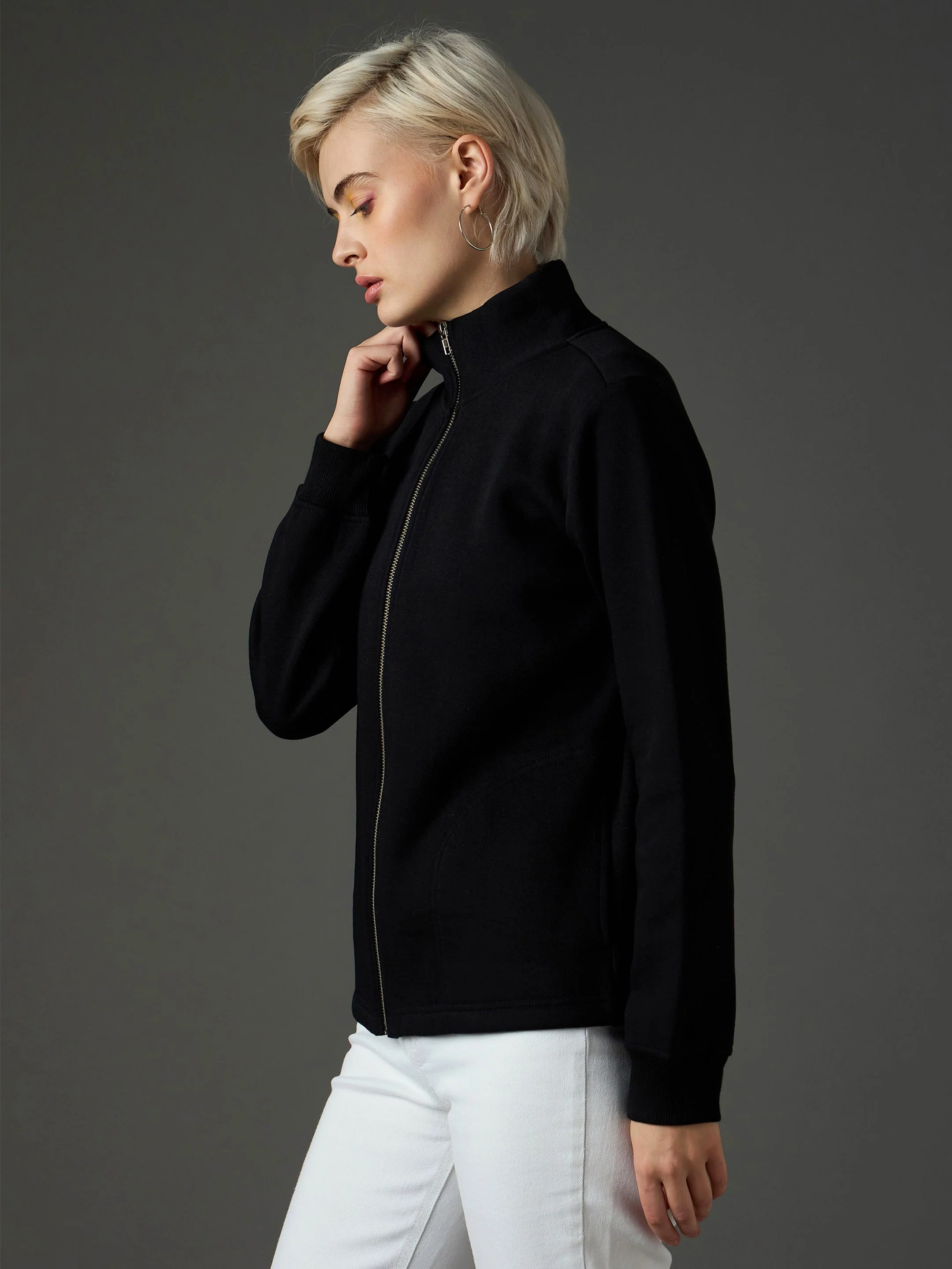 Women Black Fleece Front Zipper Jacket - Image 3