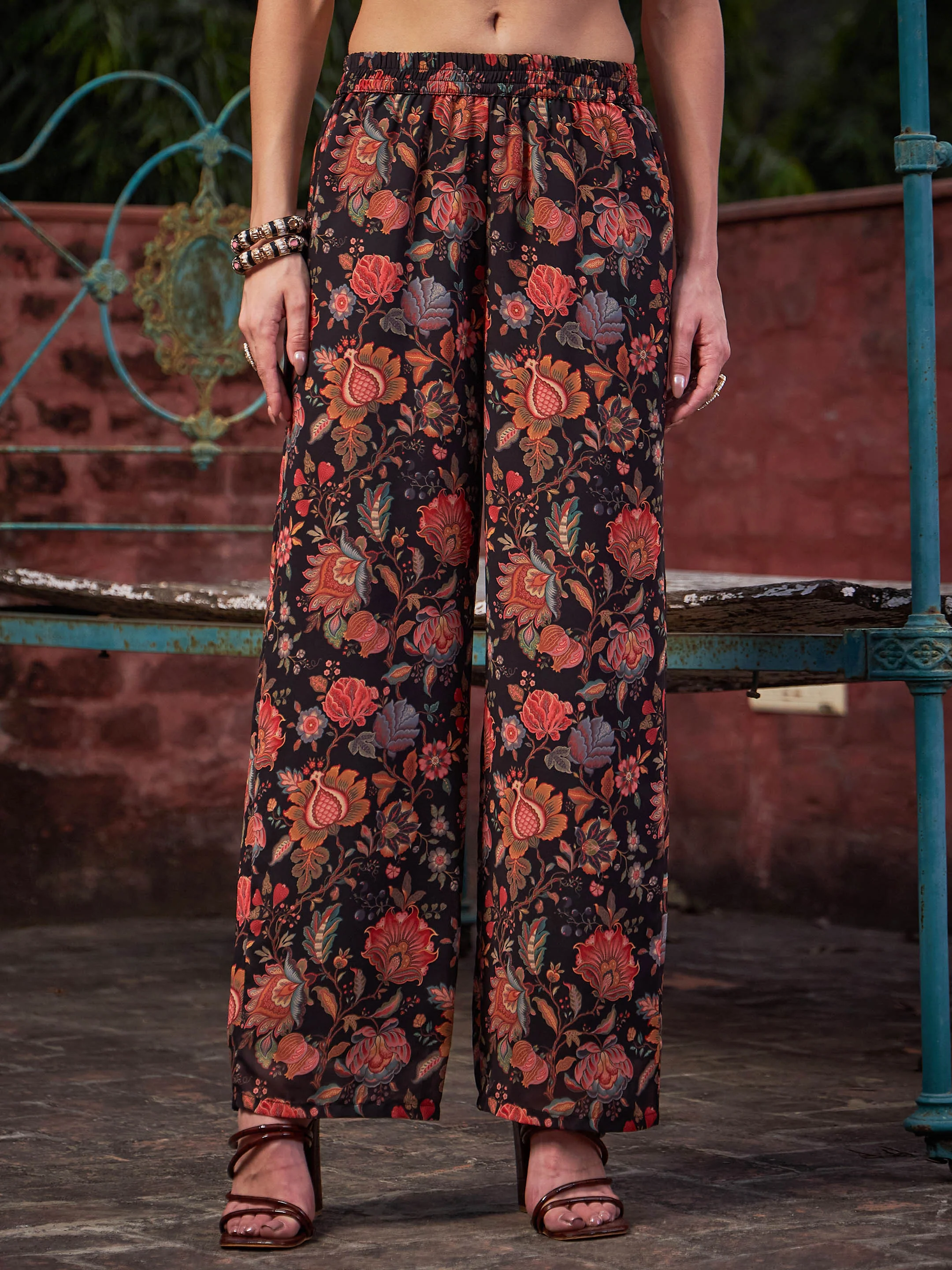 Women Black Floral Anarkali Kurta With Straight Pants - Image 5